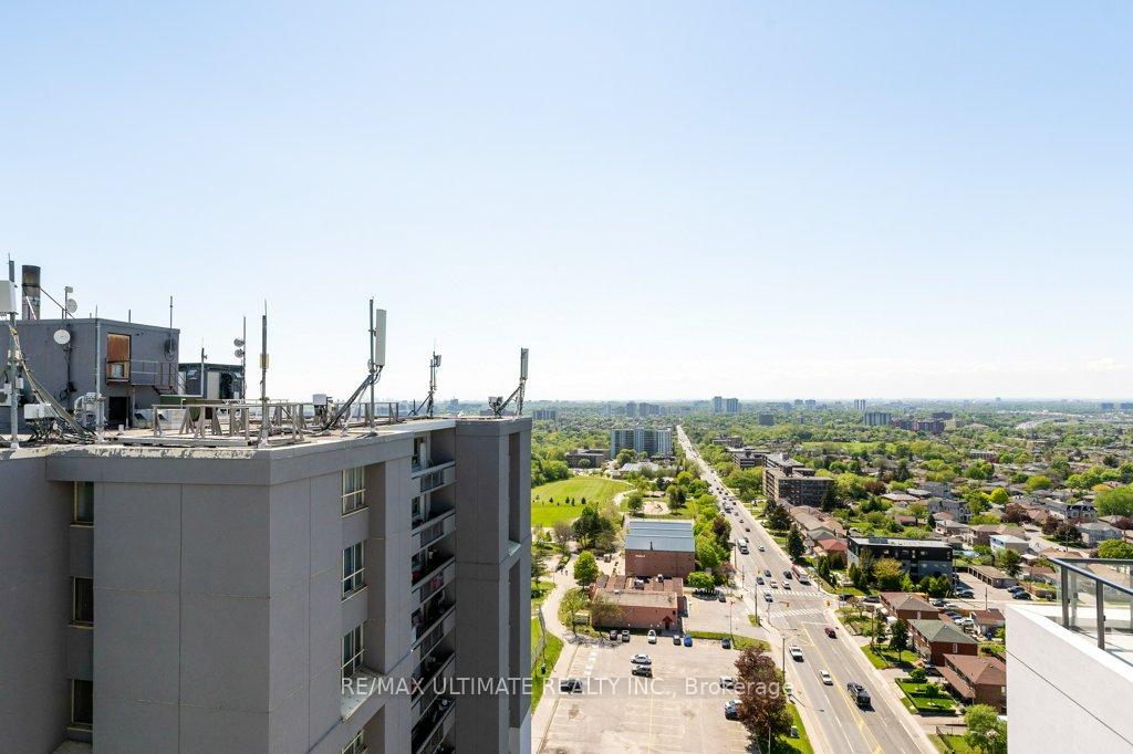 2 Bedrooms Condo at 1461 Lawrence, Toronto For sale