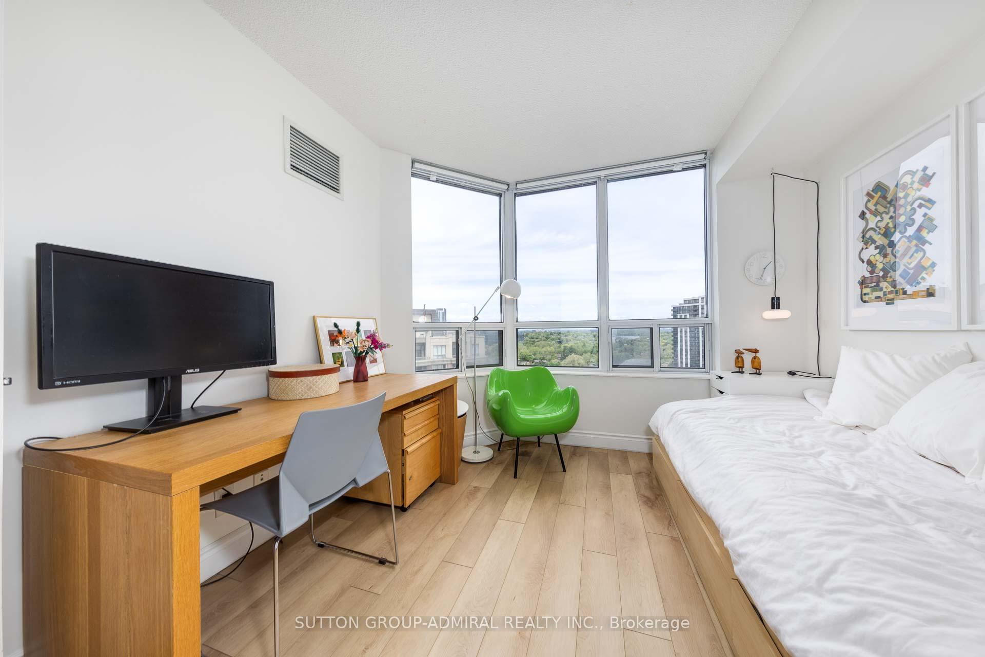 2 Bedrooms Condo at 78 Harrison Garden, Toronto For sale