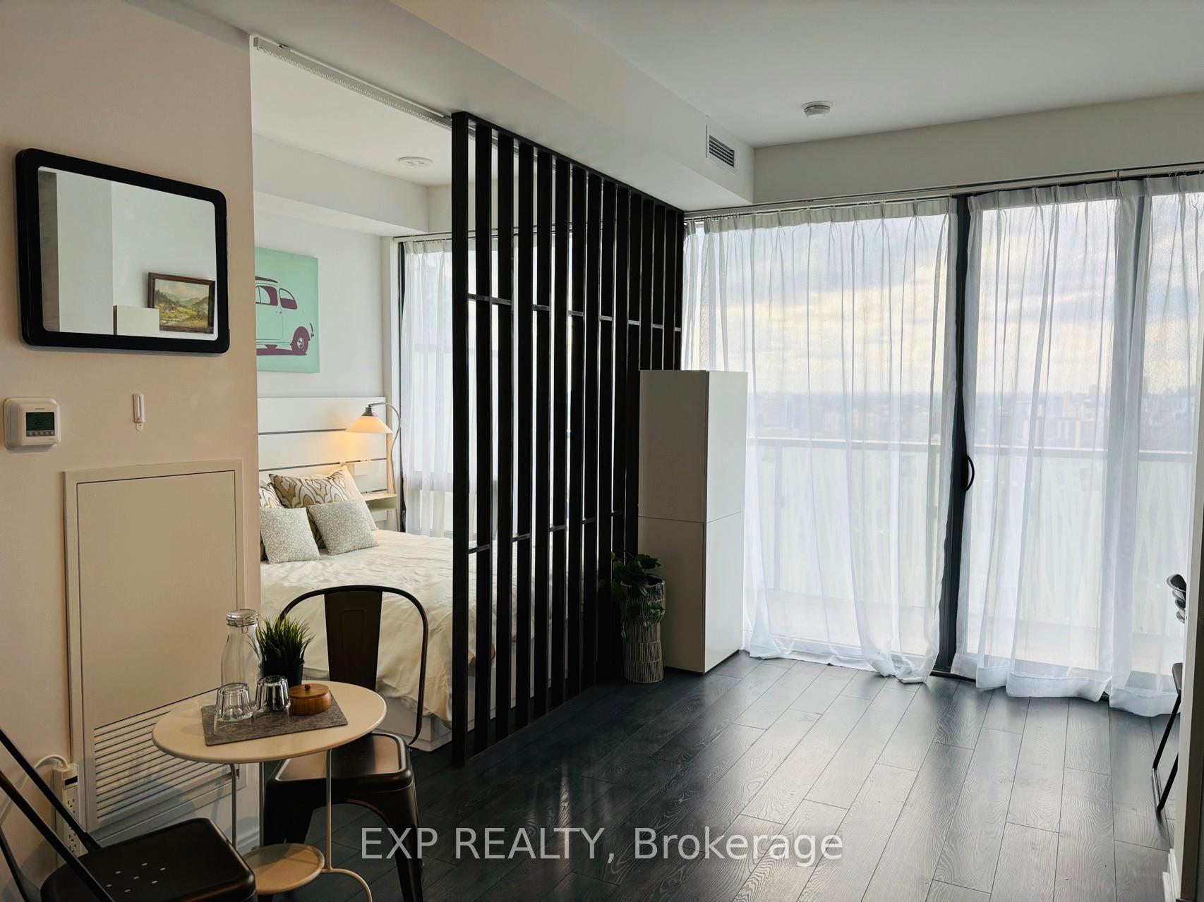 1 Bedroom Condo at 50 Charles, Toronto For sale