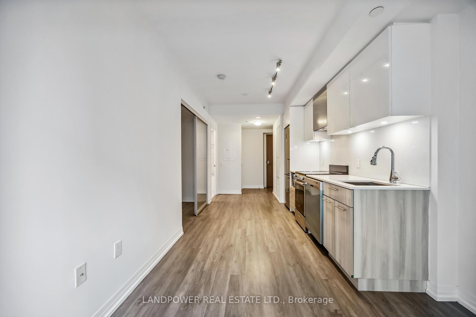 2 Bedrooms Condo at 251 Jarvis, Toronto For sale