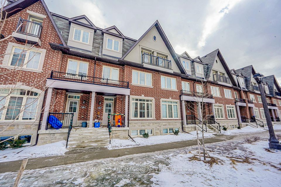 8 Eaton Park