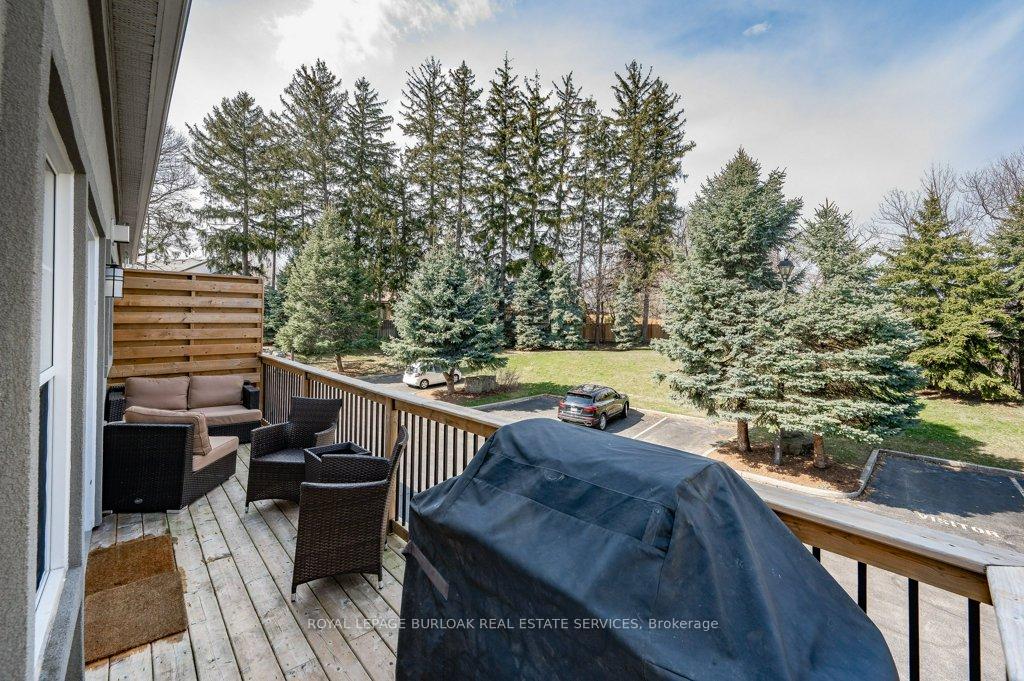 2 Bedrooms Condo at 1061 North Shore, Burlington For sale