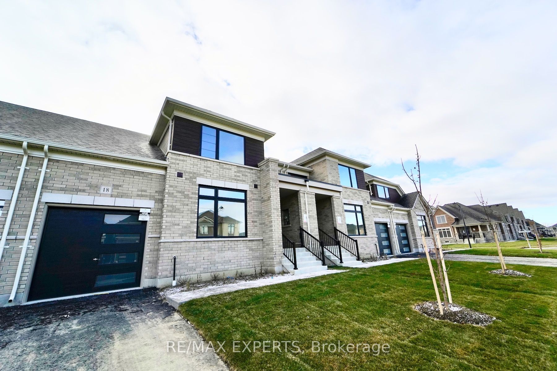 18 Mayapple Street