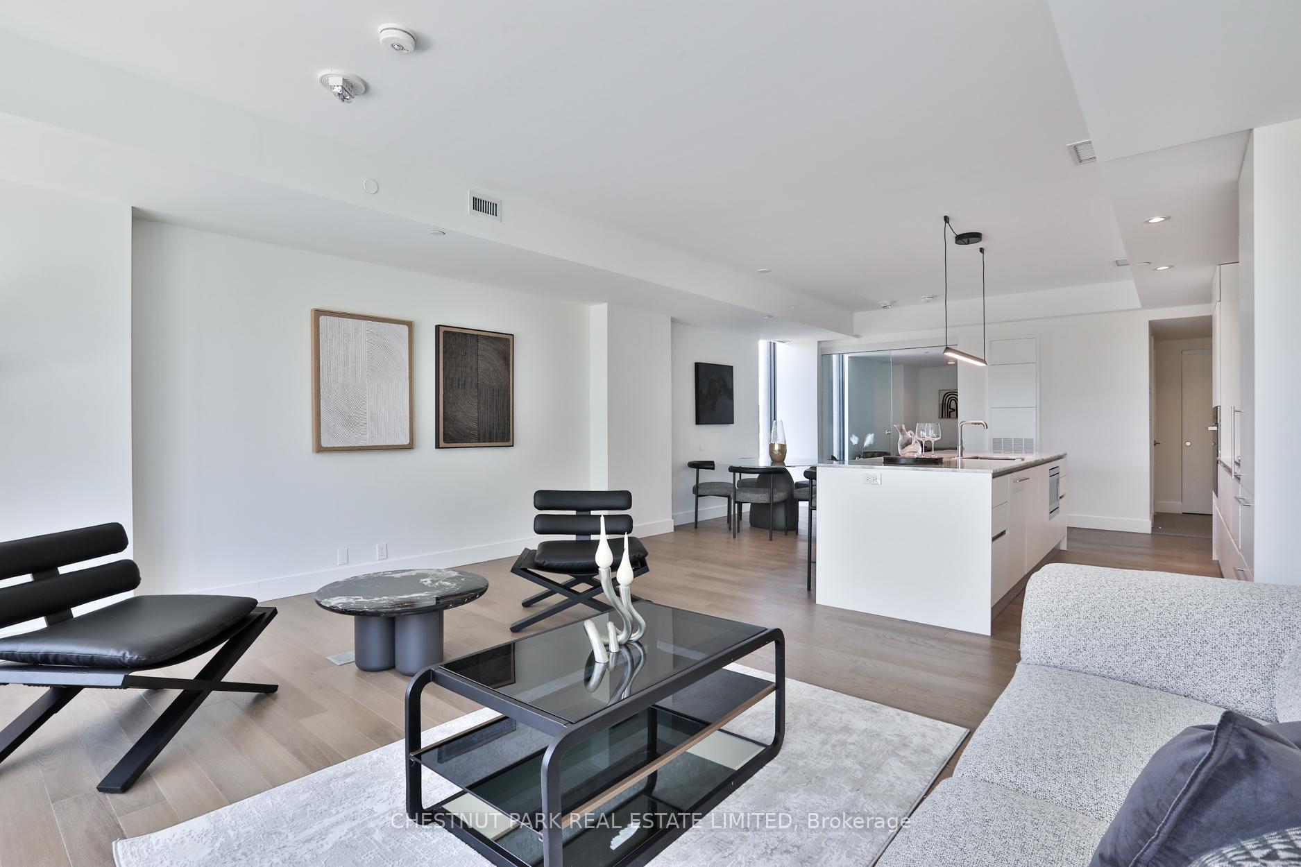 3 Bedrooms Condo at 1414 Bayview, Toronto For sale