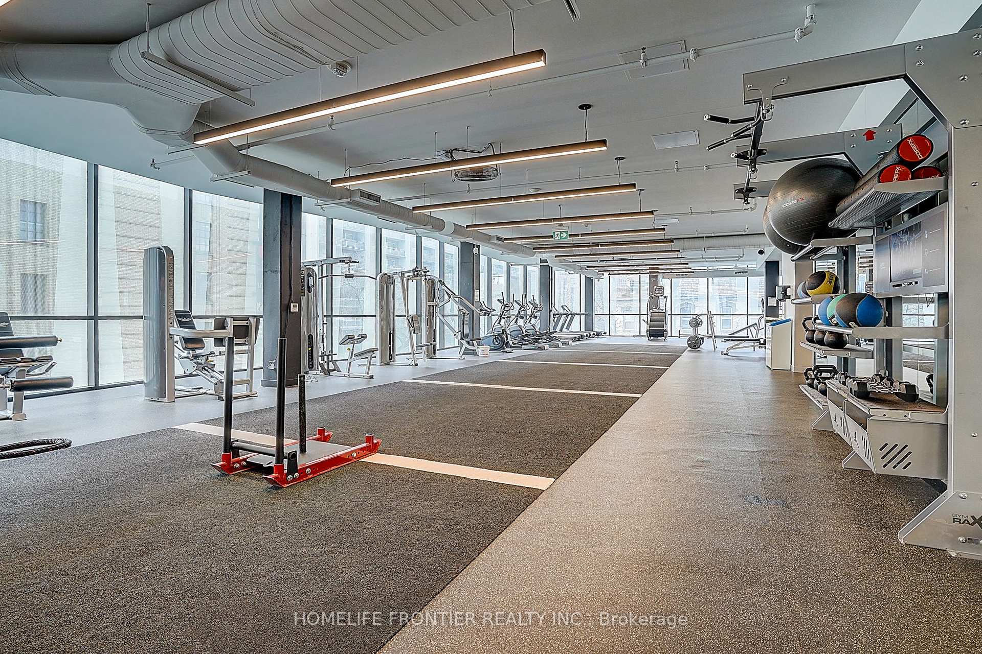 2 Bedrooms Condo at 85 Wood,  Toronto For sale