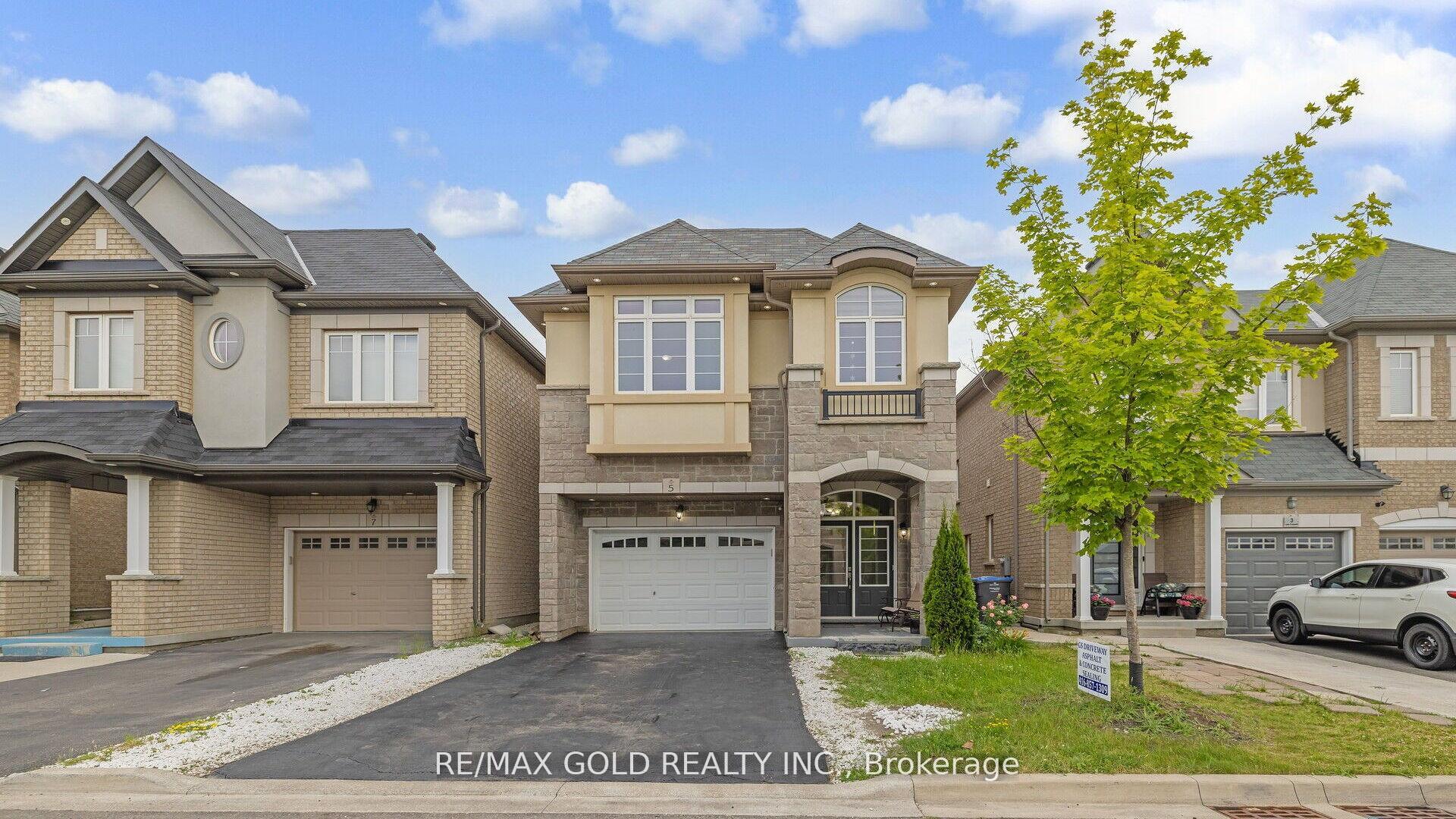 5 Lola Crescent, Brampton, ON L7A 4J7