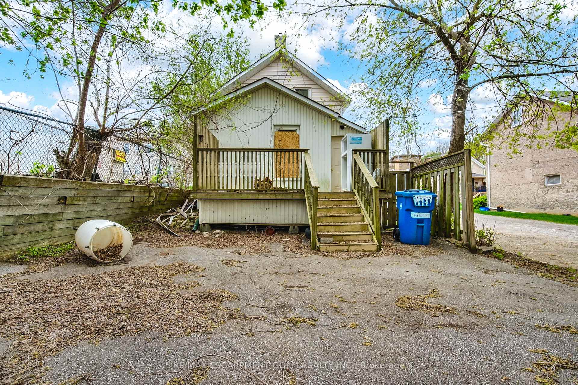 Listing image