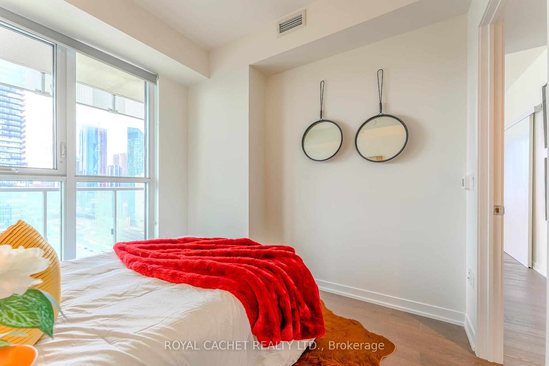 2 Bedrooms Condo at 15 Lower Jarvis, Toronto For sale