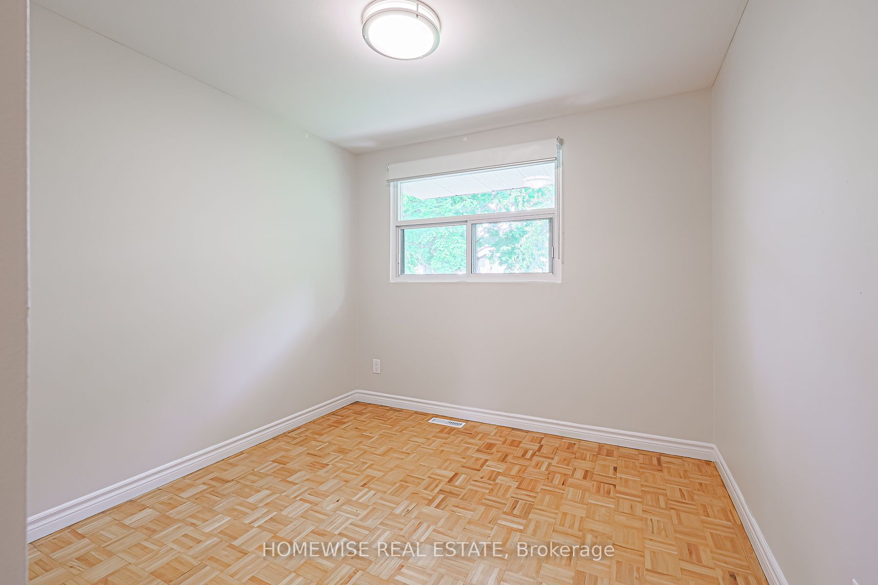 560 Waverly Street N, #25