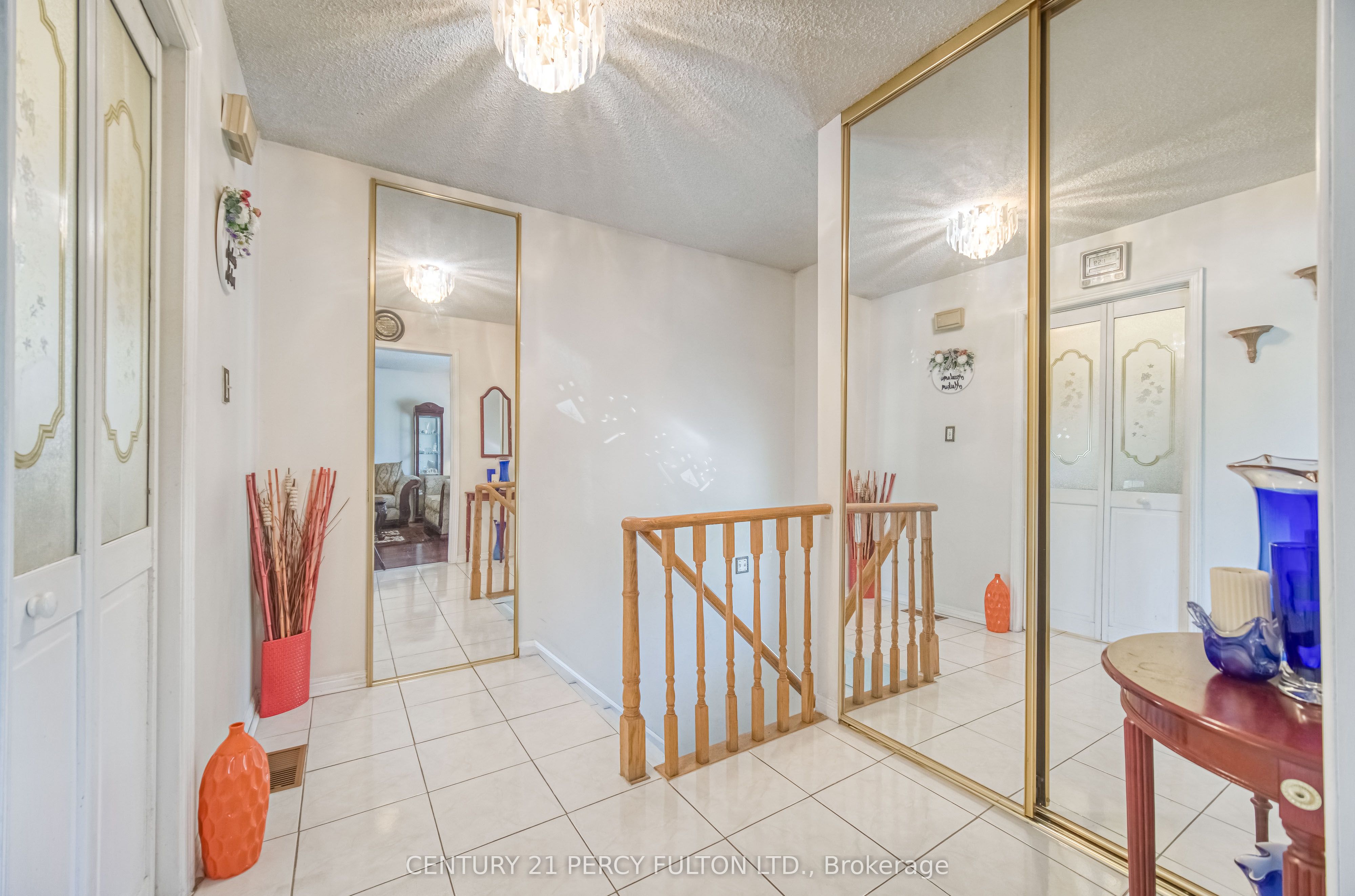 120 Granada Crescent