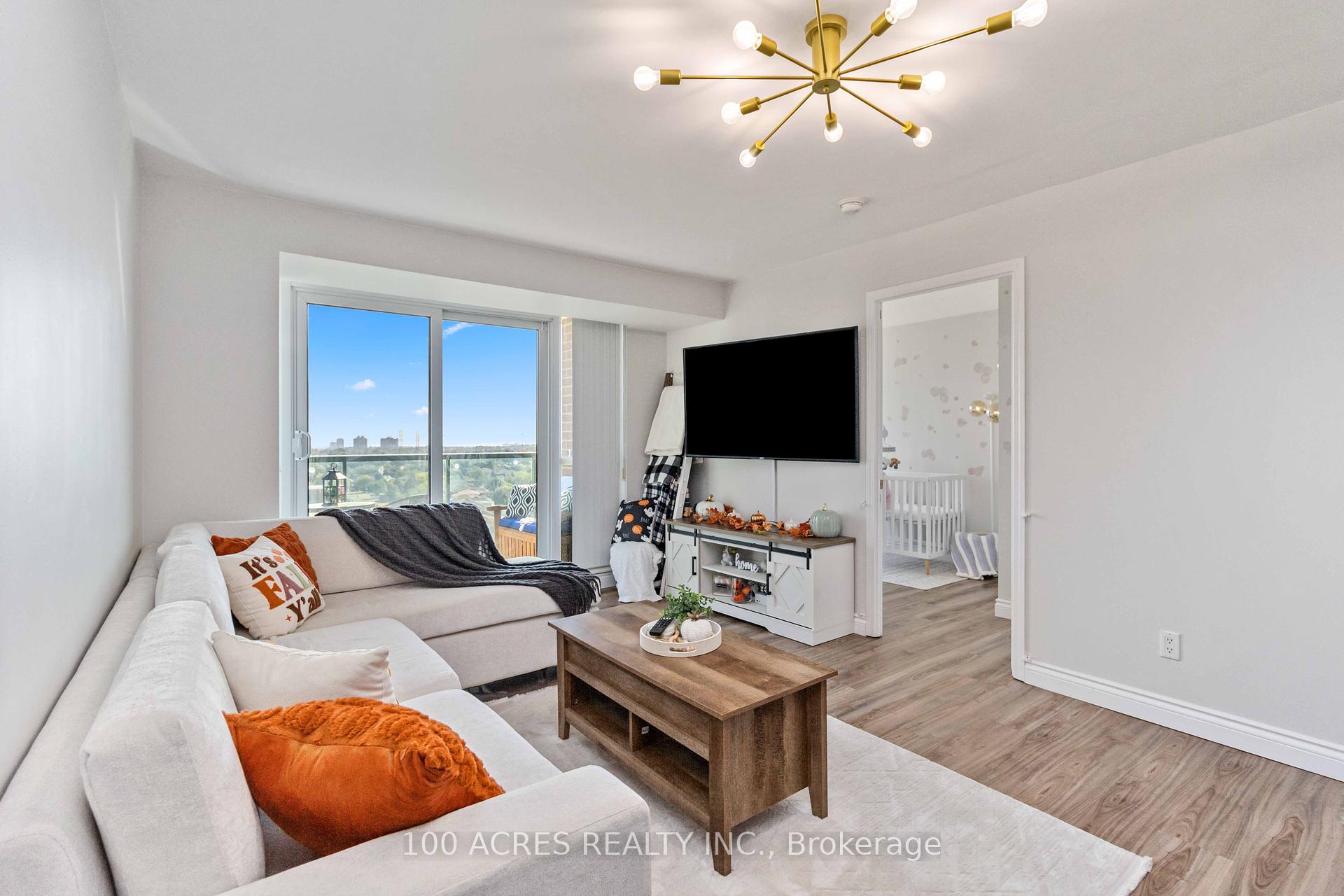 2 Bedrooms Condo at 4879 Kimbermount,  Mississauga For sale