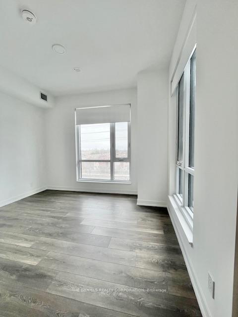 3 Bedrooms Condo at 7950 Bathurst,  Vaughan For sale
