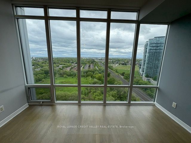 88 Park Lawn