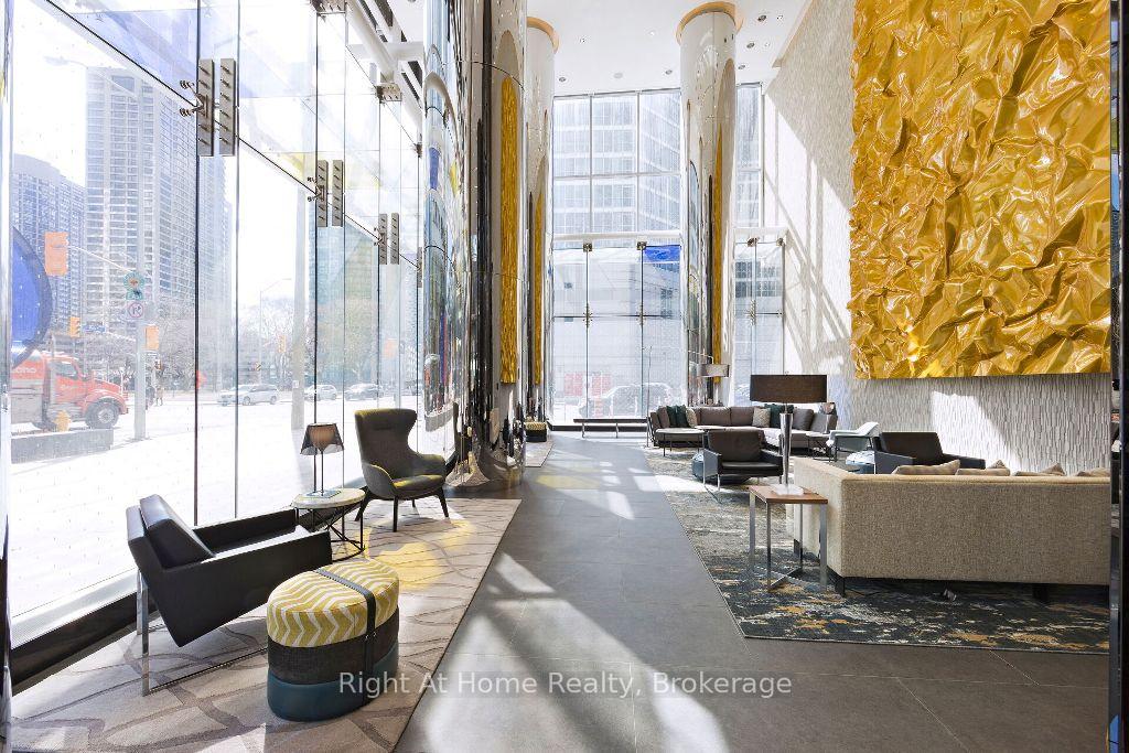 1 Bedroom Condo at 10 York,  Toronto For sale