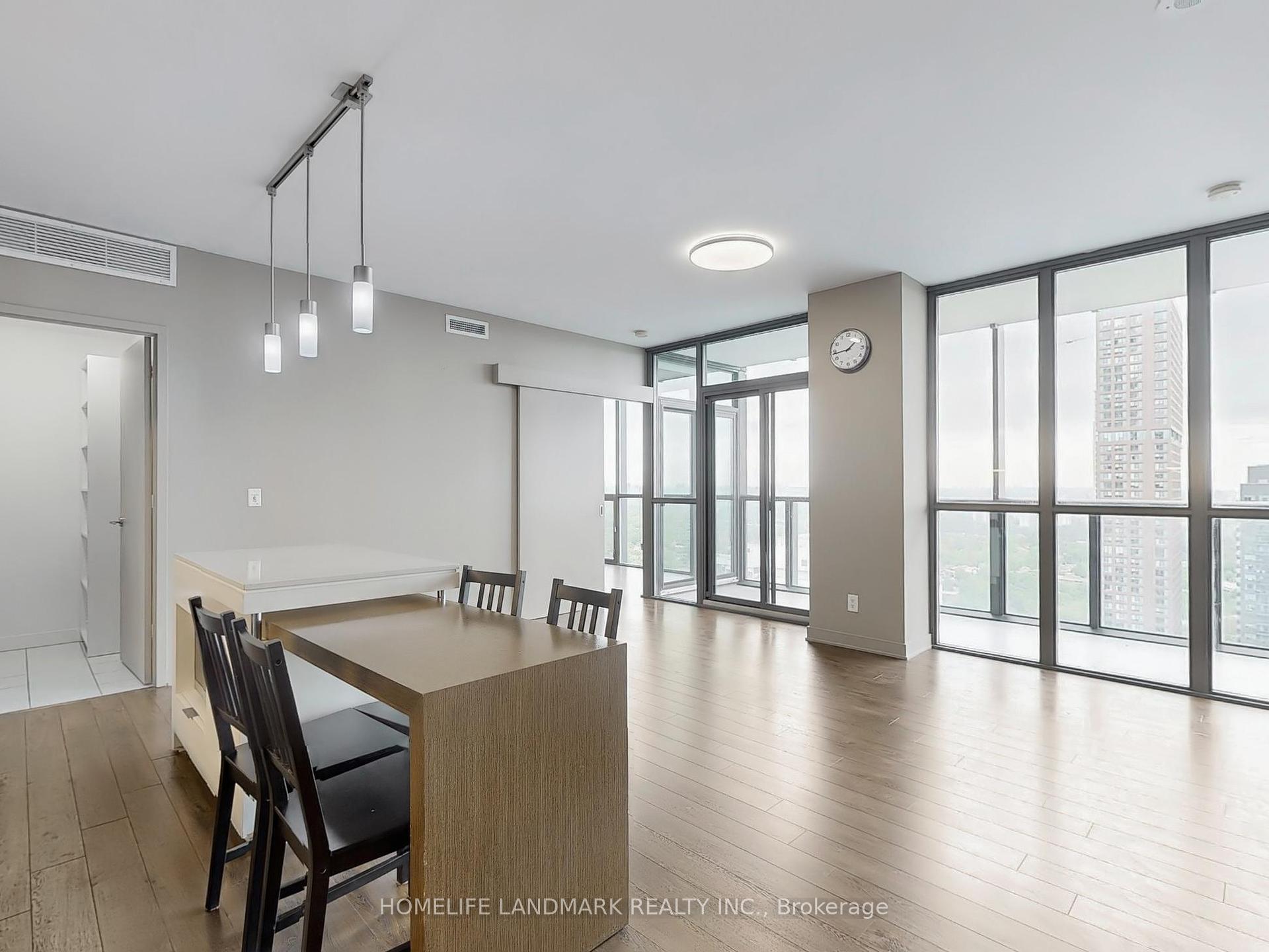 3 Bedrooms Condo at 110 Charles, Toronto For sale