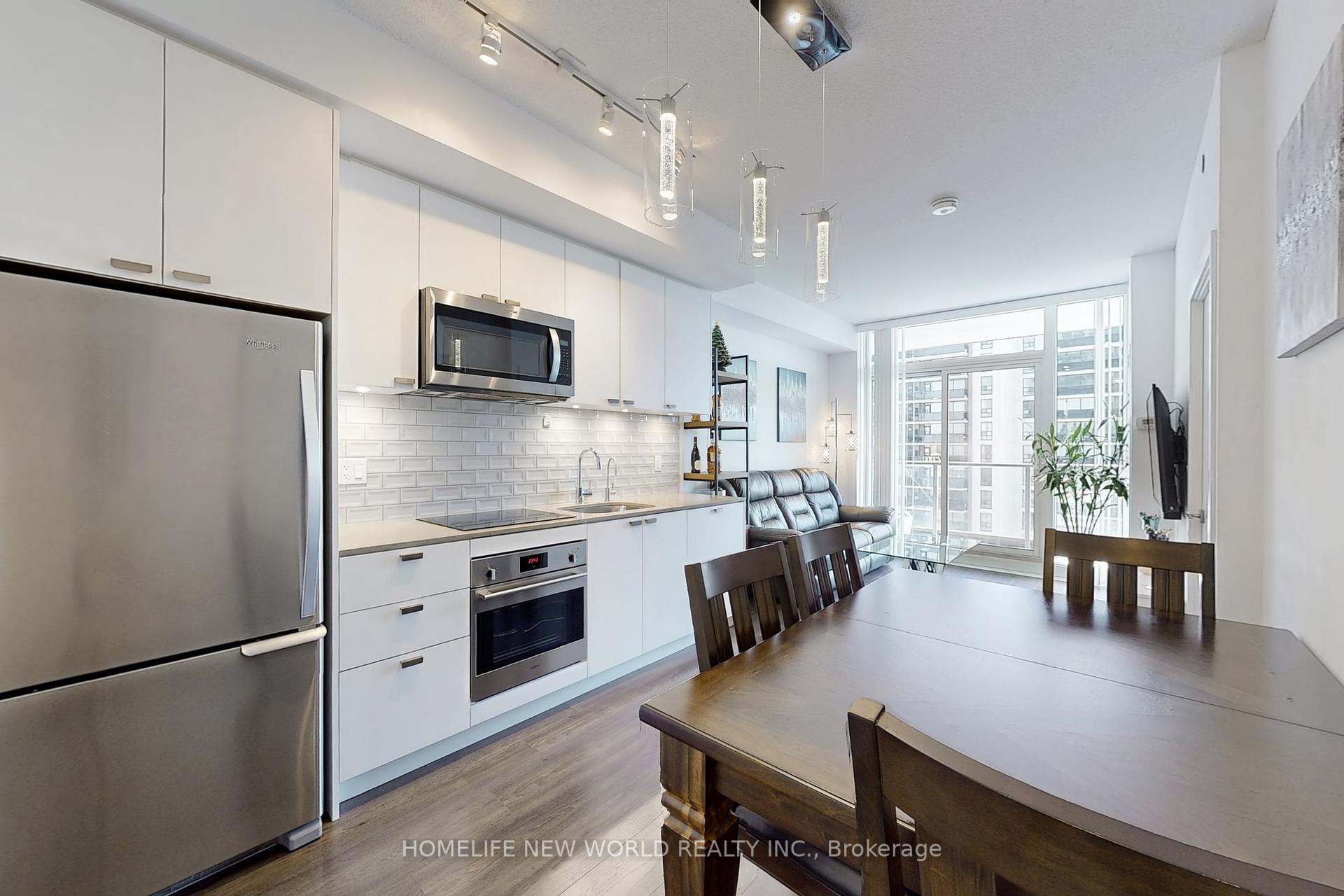 2 Bedrooms Condo at 56 Forest Manor,  Toronto For sale