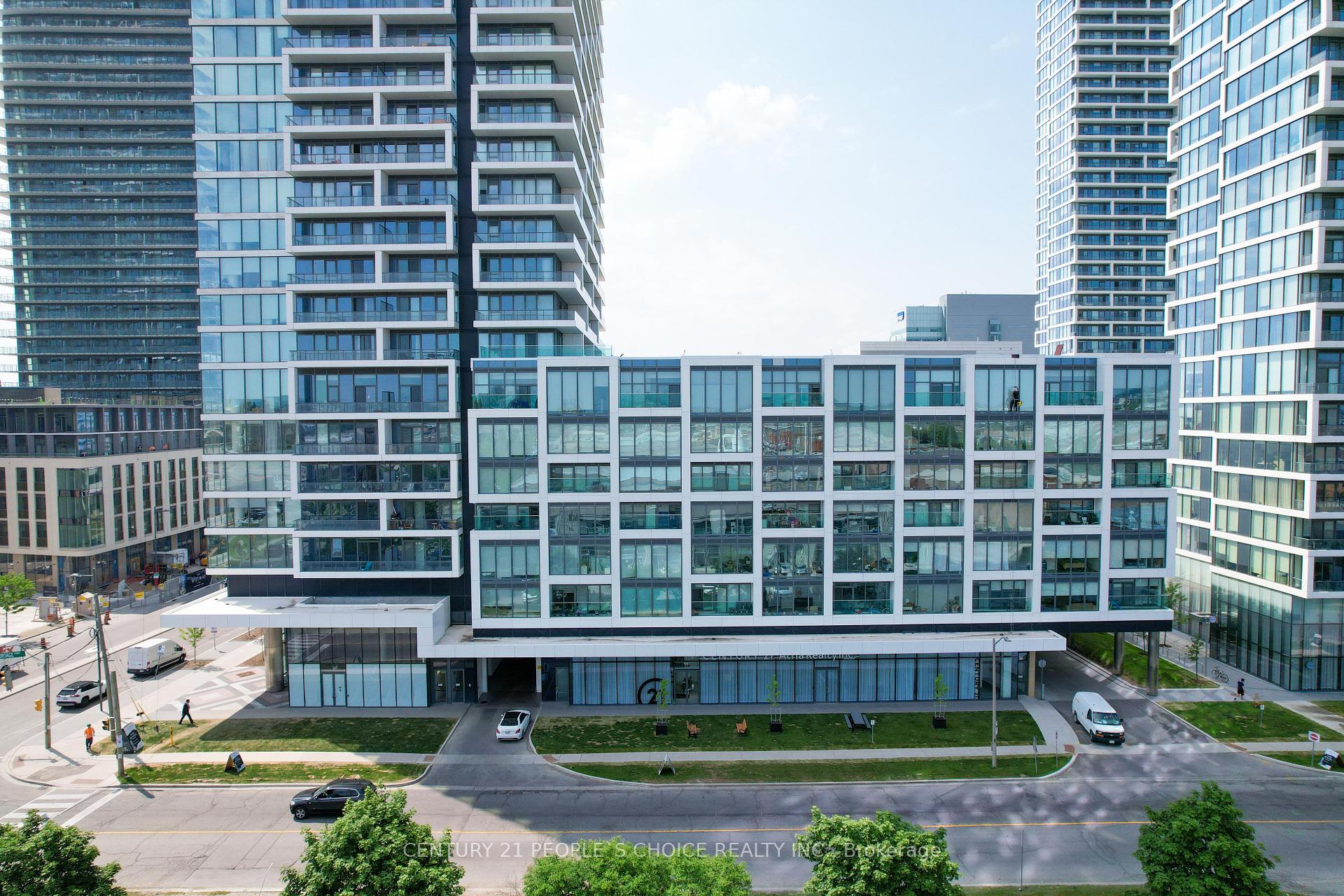 3 Bedrooms Condo at 950 Portage, Vaughan For sale