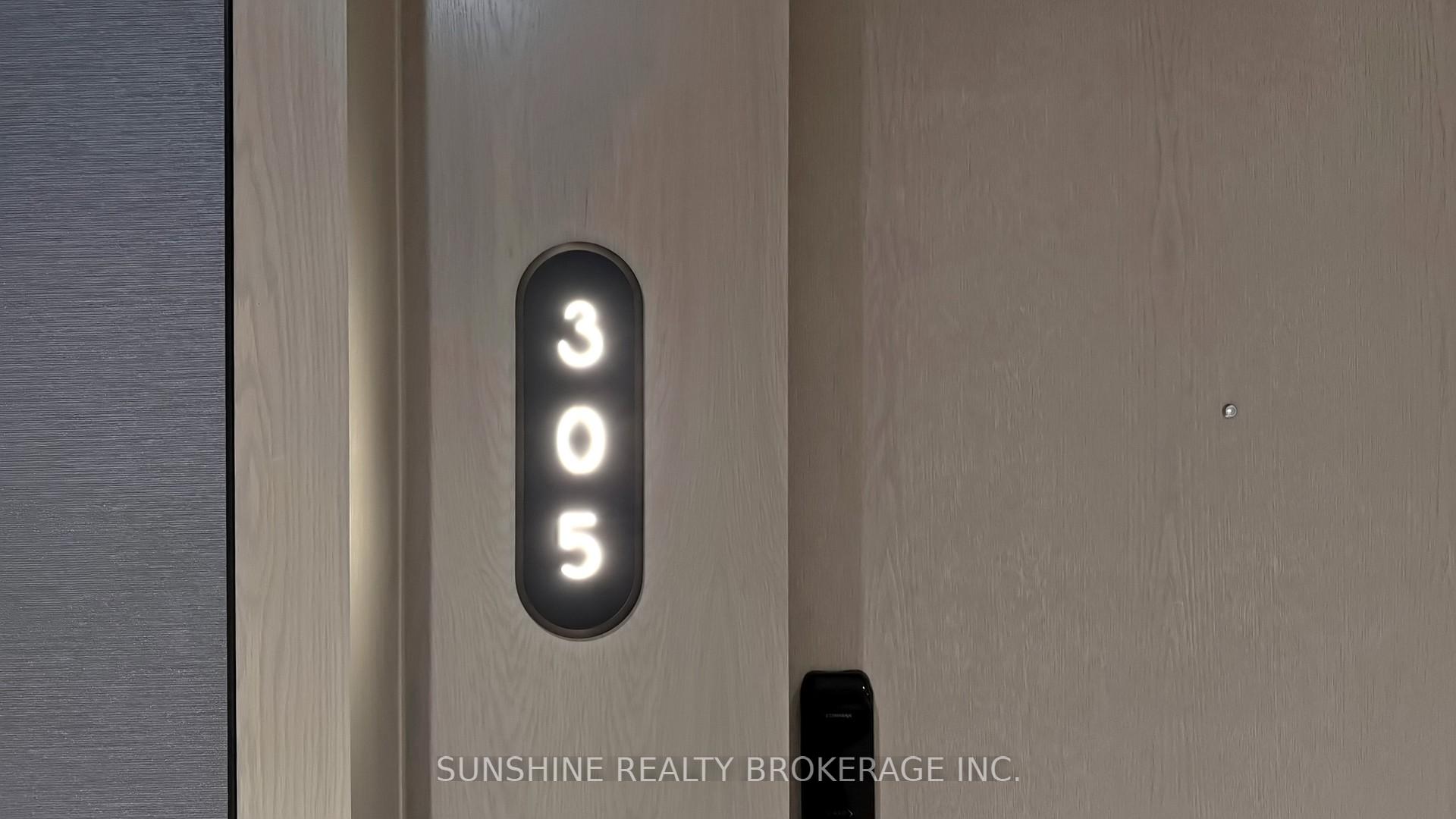 3 Bedrooms Condo at 118 Merchants’ Wharf, Toronto For sale