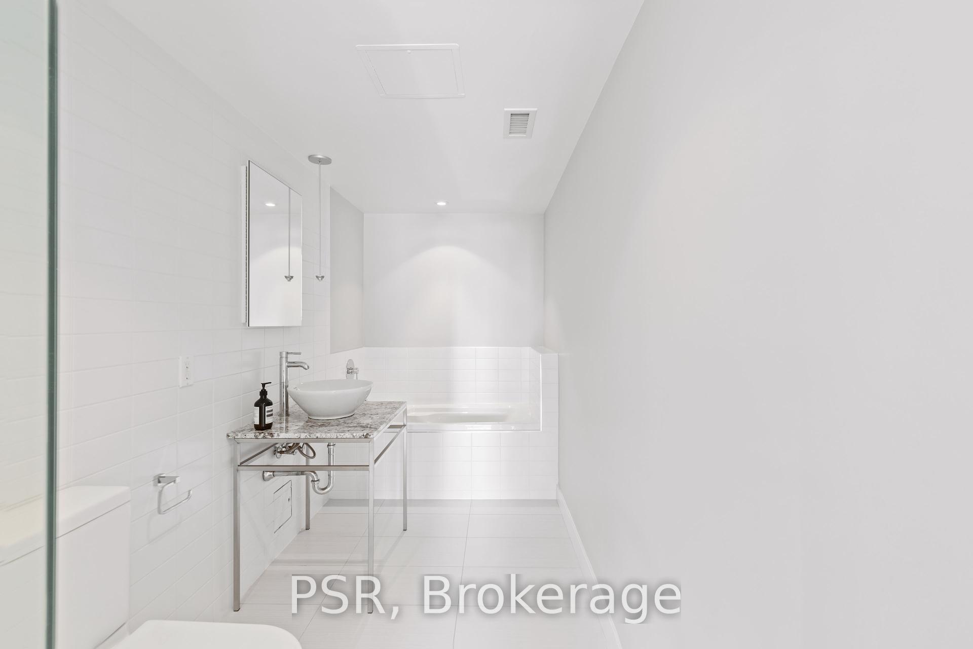 2 Bedrooms Condo at 75 Portland, Toronto For sale