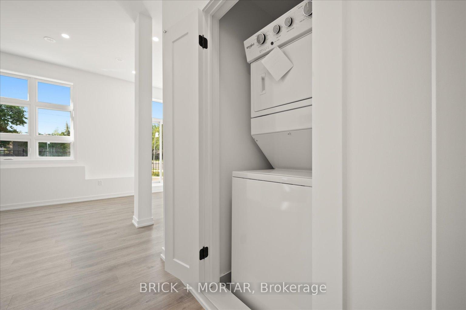 2 Bedrooms Condo at 5 Vivian, Toronto For sale