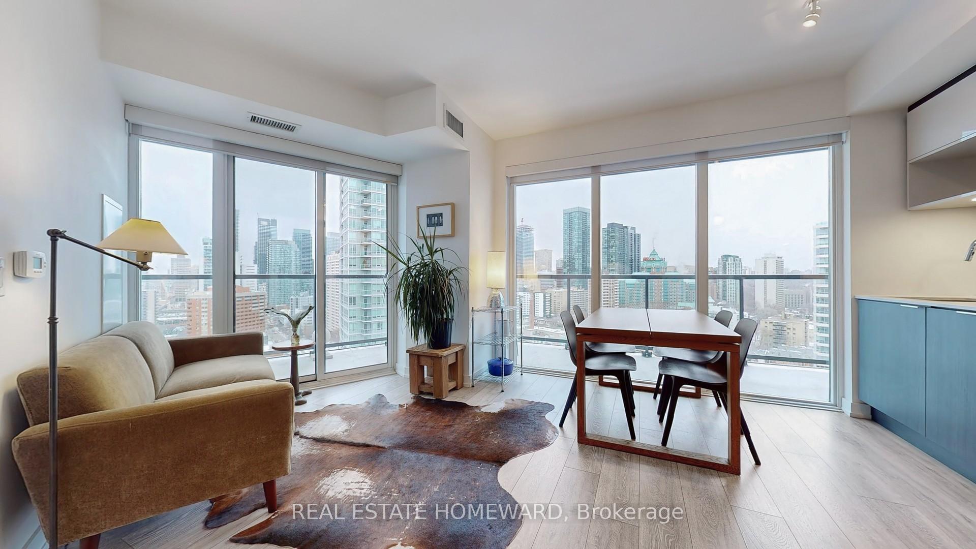 1 Bedroom Condo at 159 Wellesley,  Toronto For sale