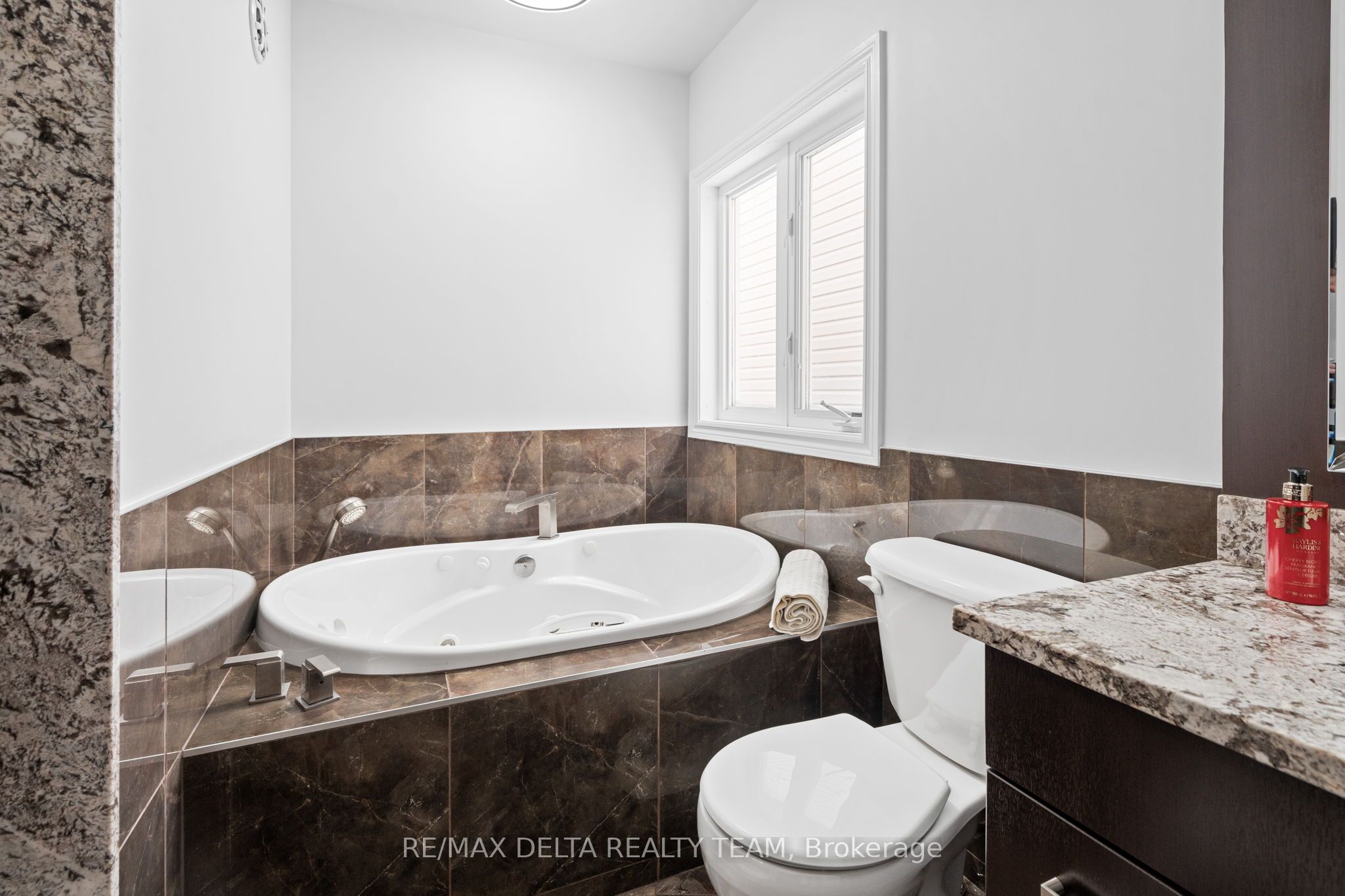 941 Scala Avenue, Orleans - Cumberland and Area 1119 - Notting Hill/Summerside