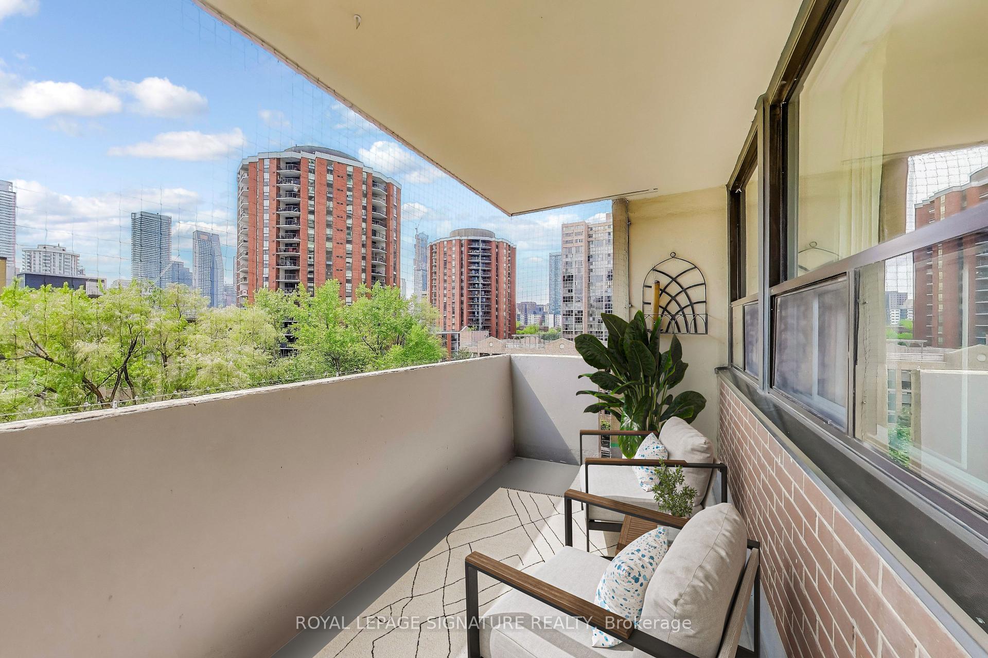 1 Bedroom Condo at 40 Homewood, Toronto For sale