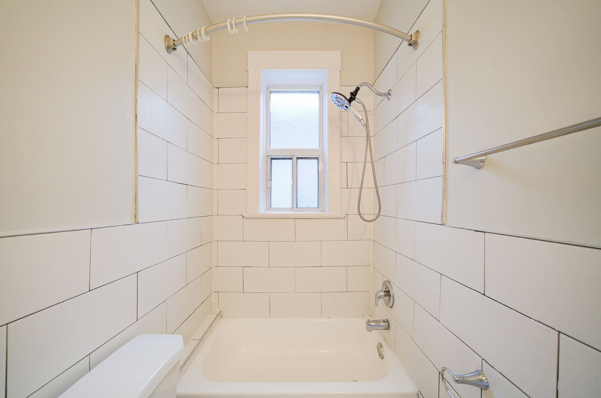 1074 St Clair Avenue W 2