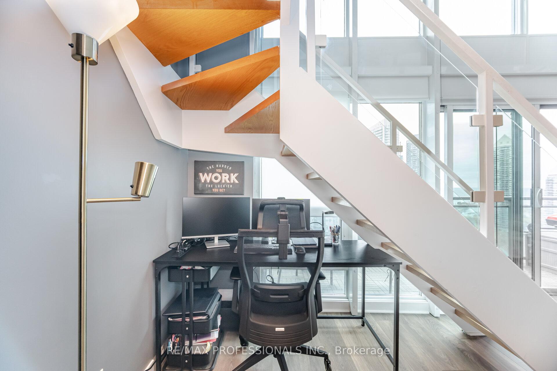 2 Bedrooms Condo at 155 Legion, Toronto For sale