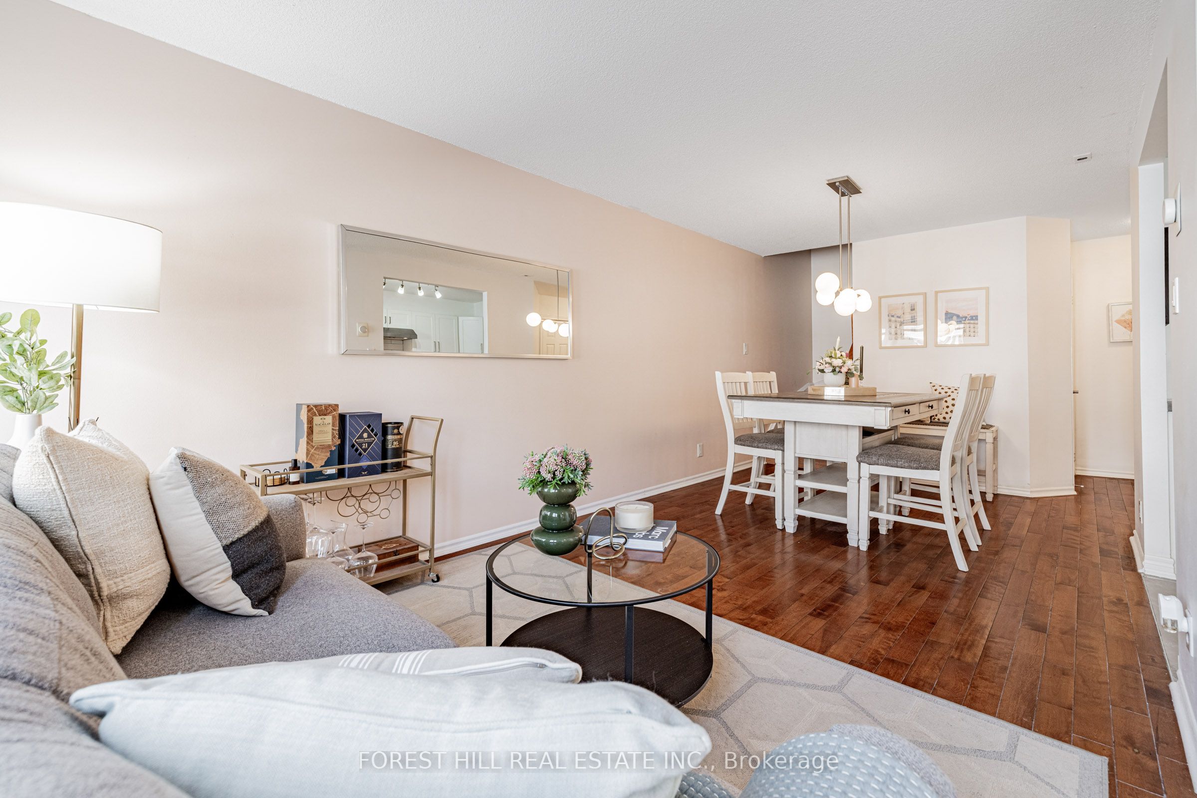 151 Townsgate Drive, #95