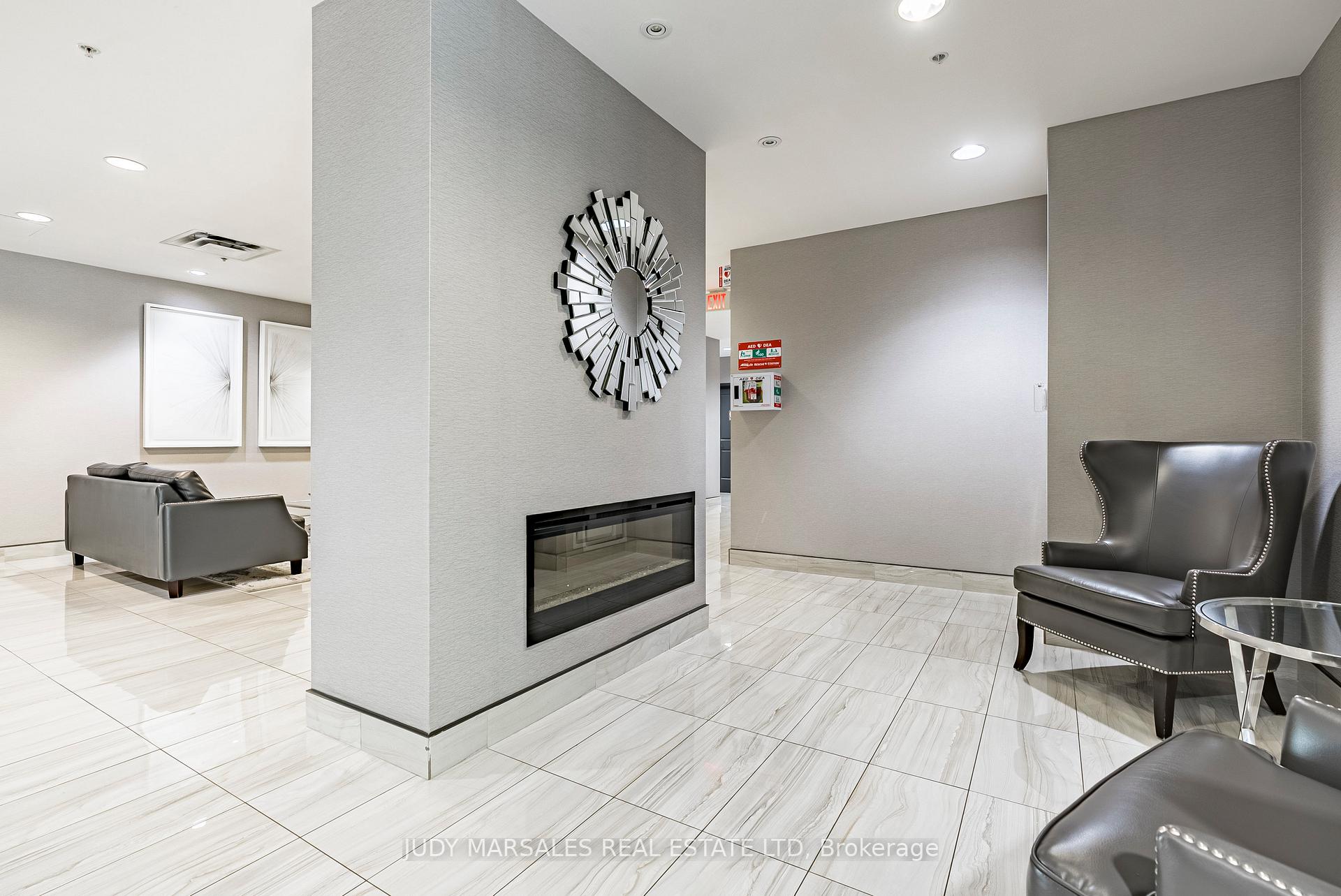 1 Bedroom Condo at 85 Robinson, Hamilton For sale