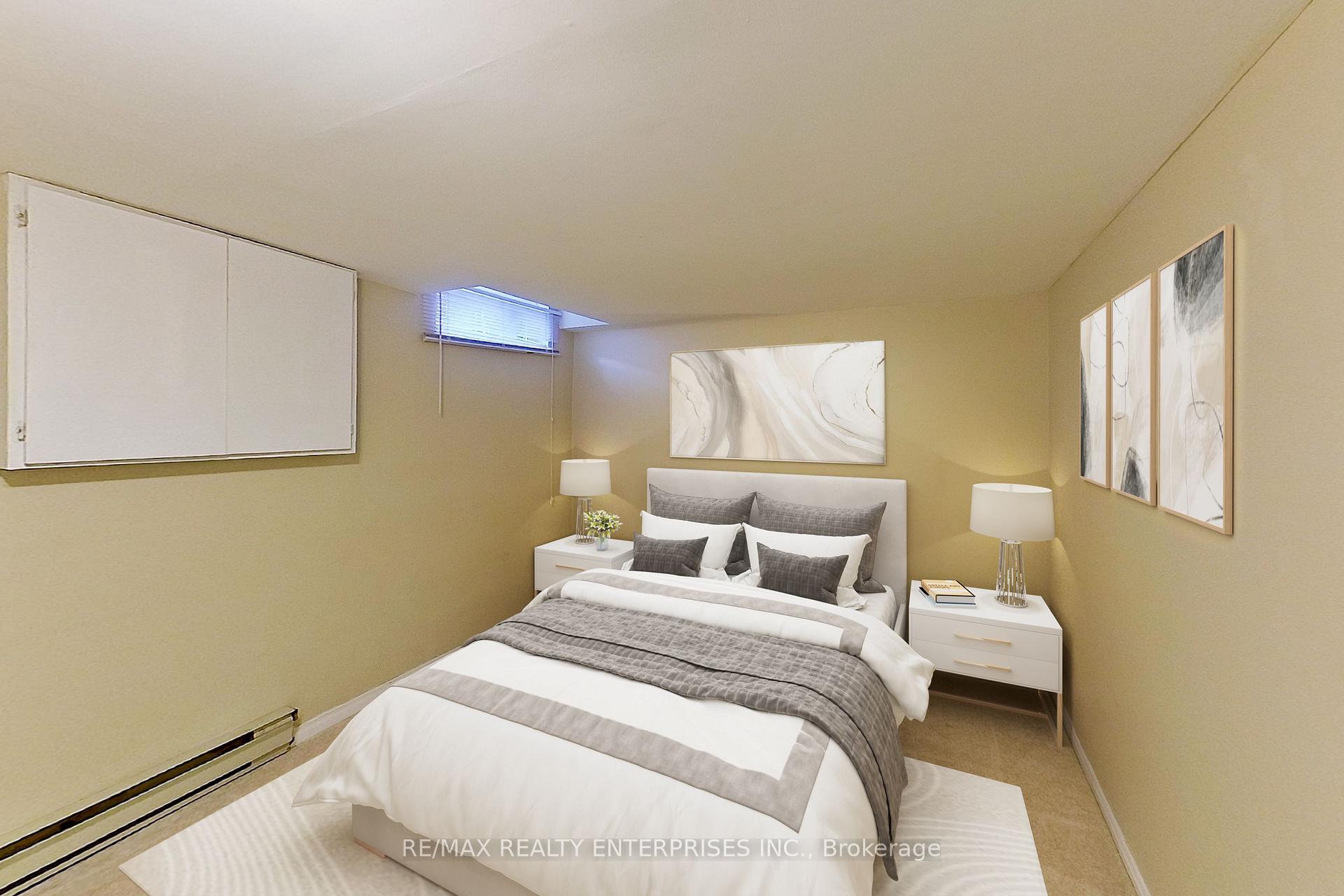 4 Bedrooms Condo at 6540 Falconer, Mississauga For sale