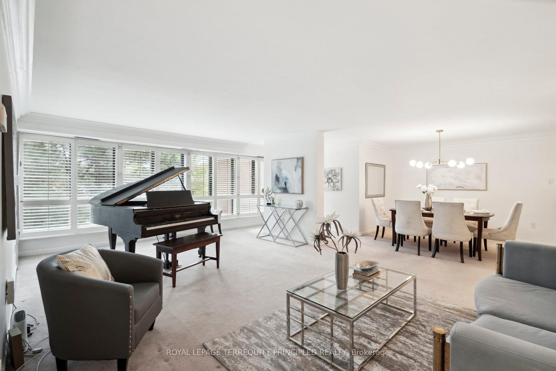 3 Bedrooms Condo at 1400 Dixie, Mississauga For sale