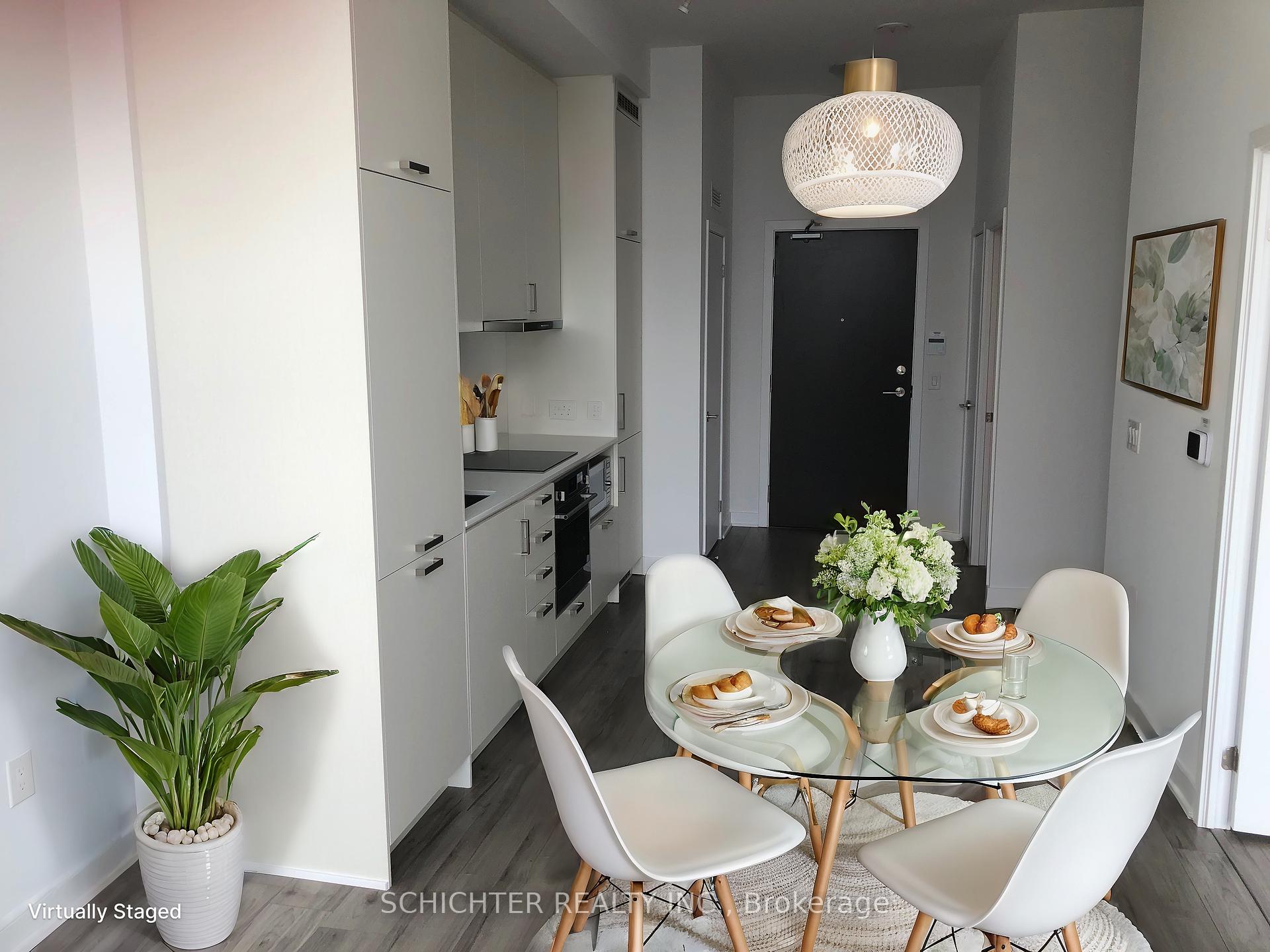 2 Bedrooms Condo at 60 Honeycrisp,  Vaughan For sale