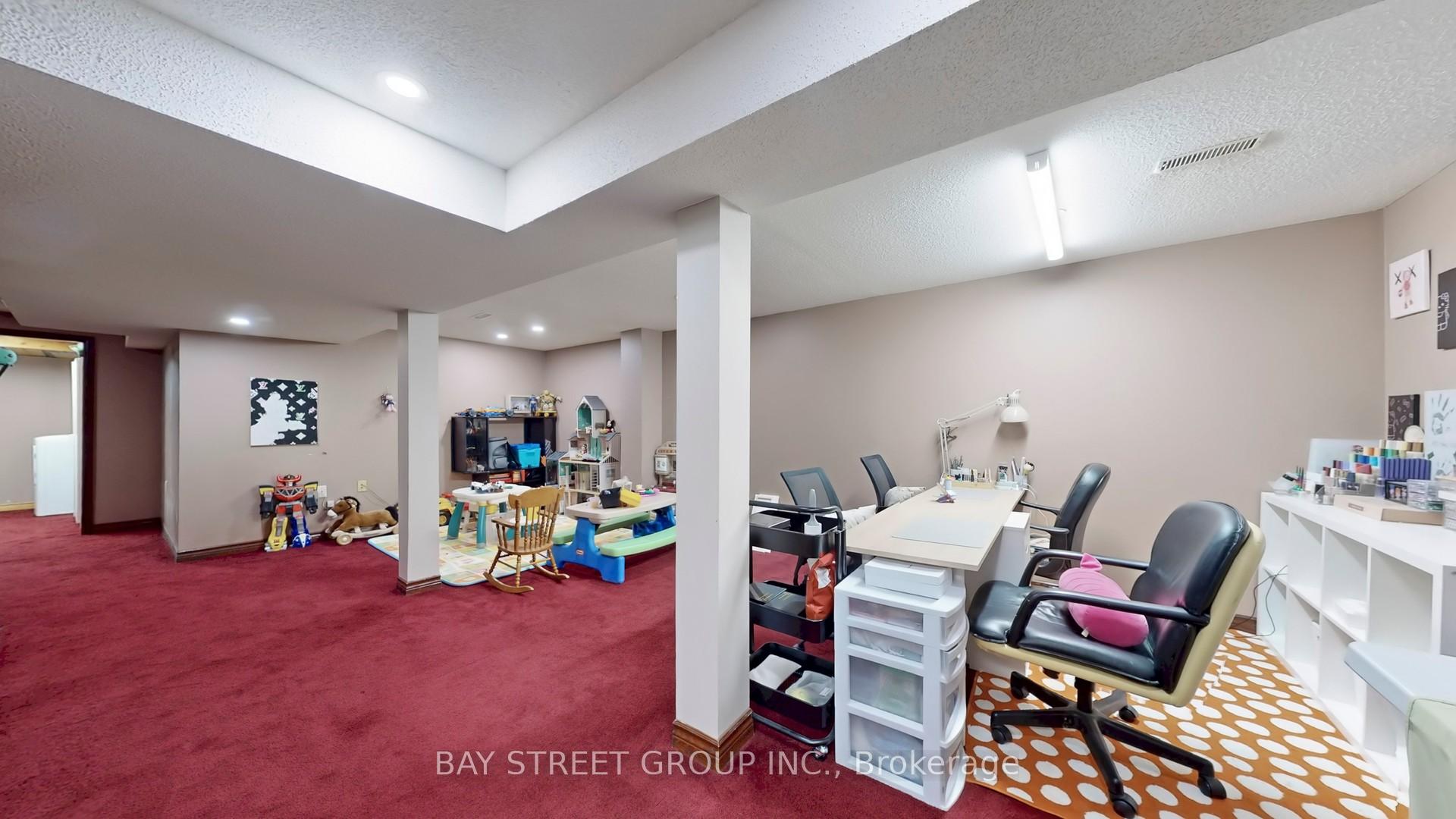 3 Bedrooms Condo at 99 Brimwood, Toronto For sale