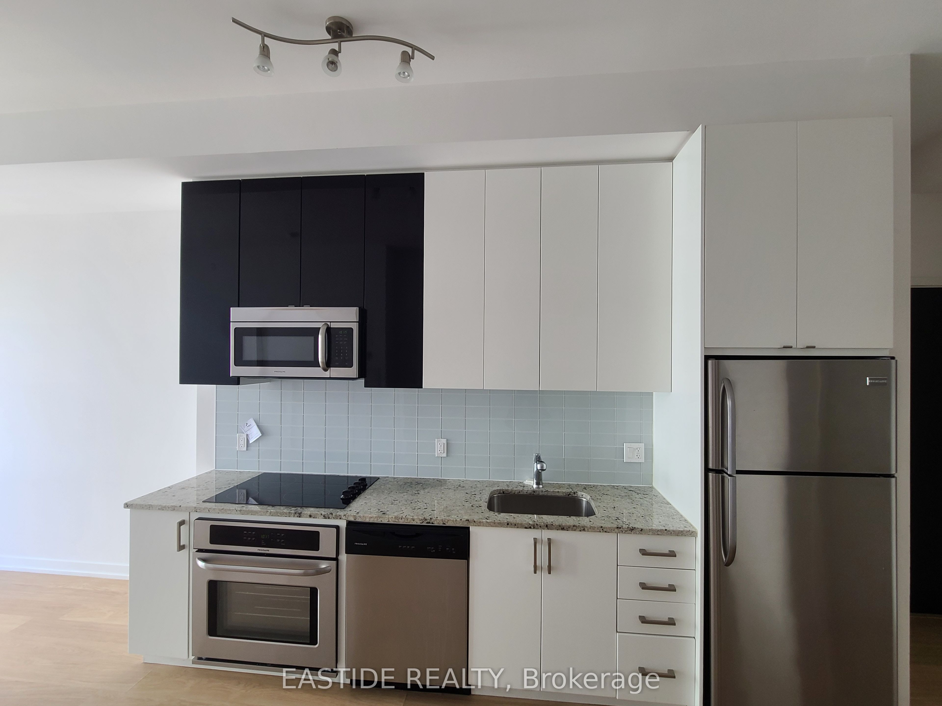 98 Lillian Street, #3211