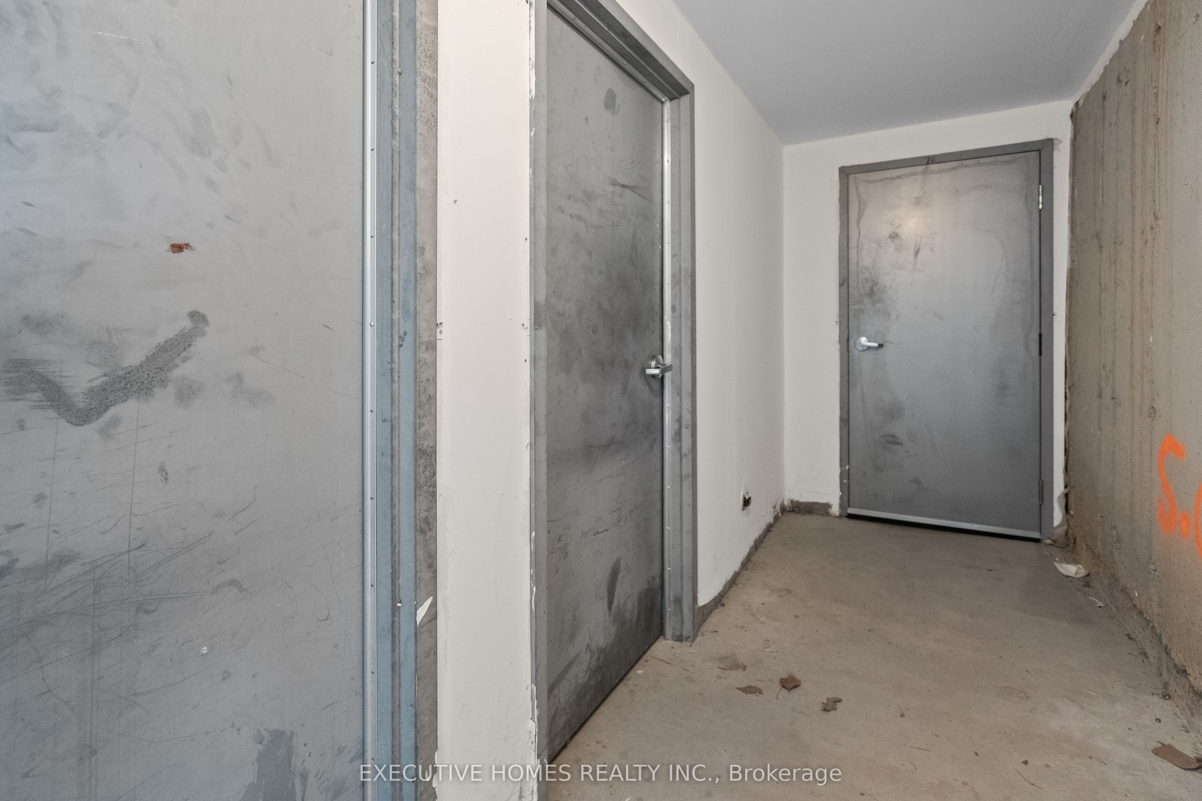 383 Dundas Street E, #74