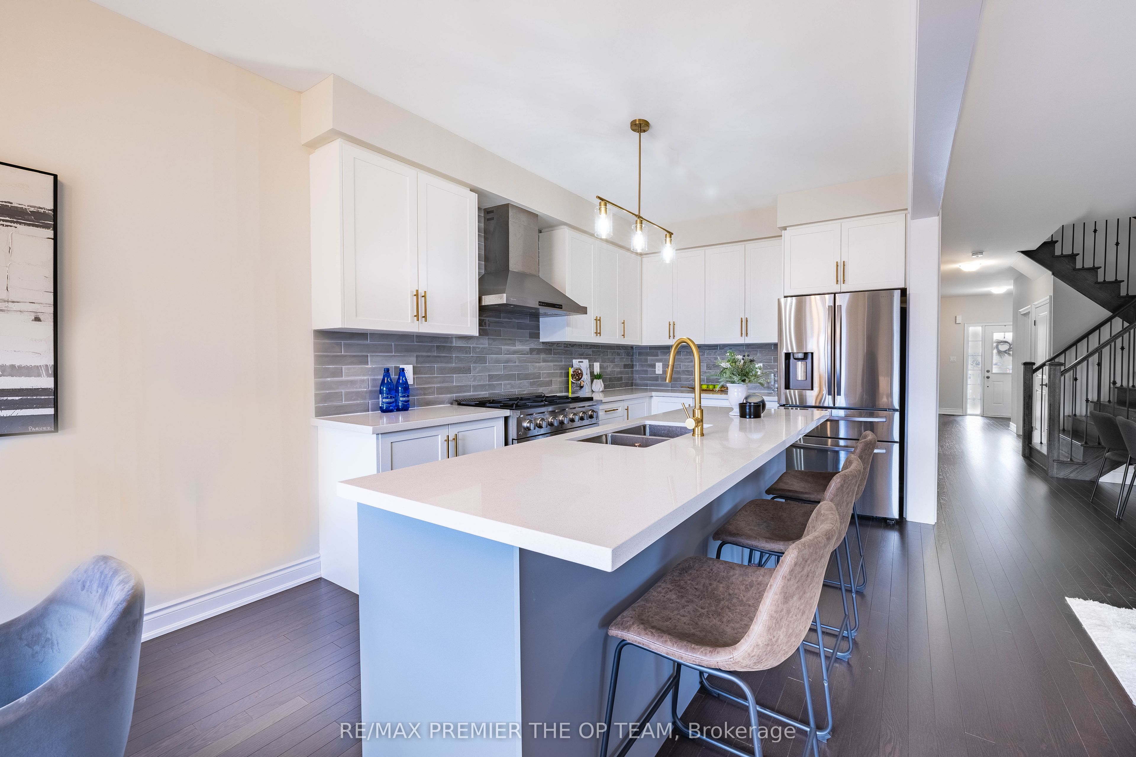 53 Janes Crescent