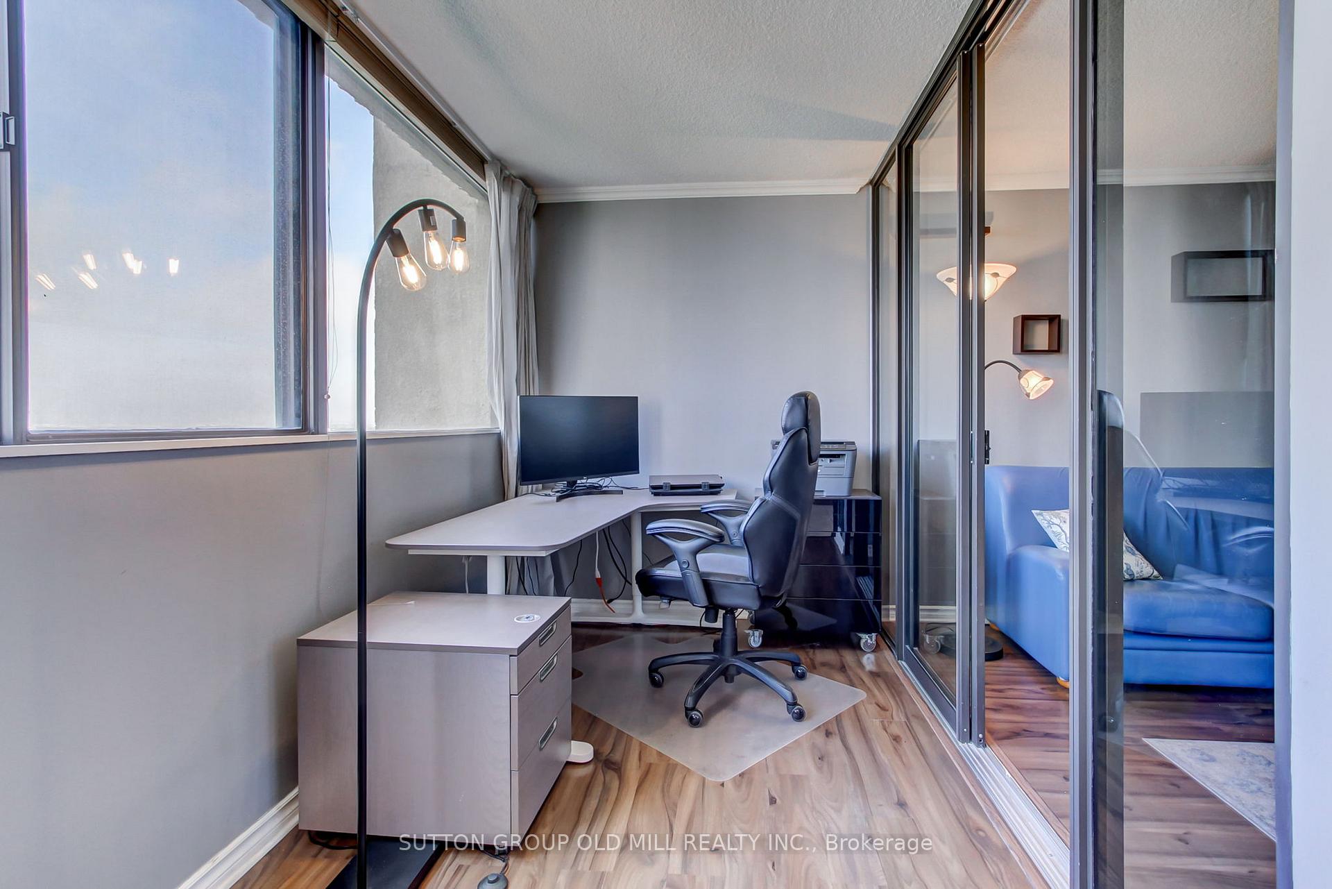3 Bedrooms Condo at 133 Torresdale, Toronto For sale