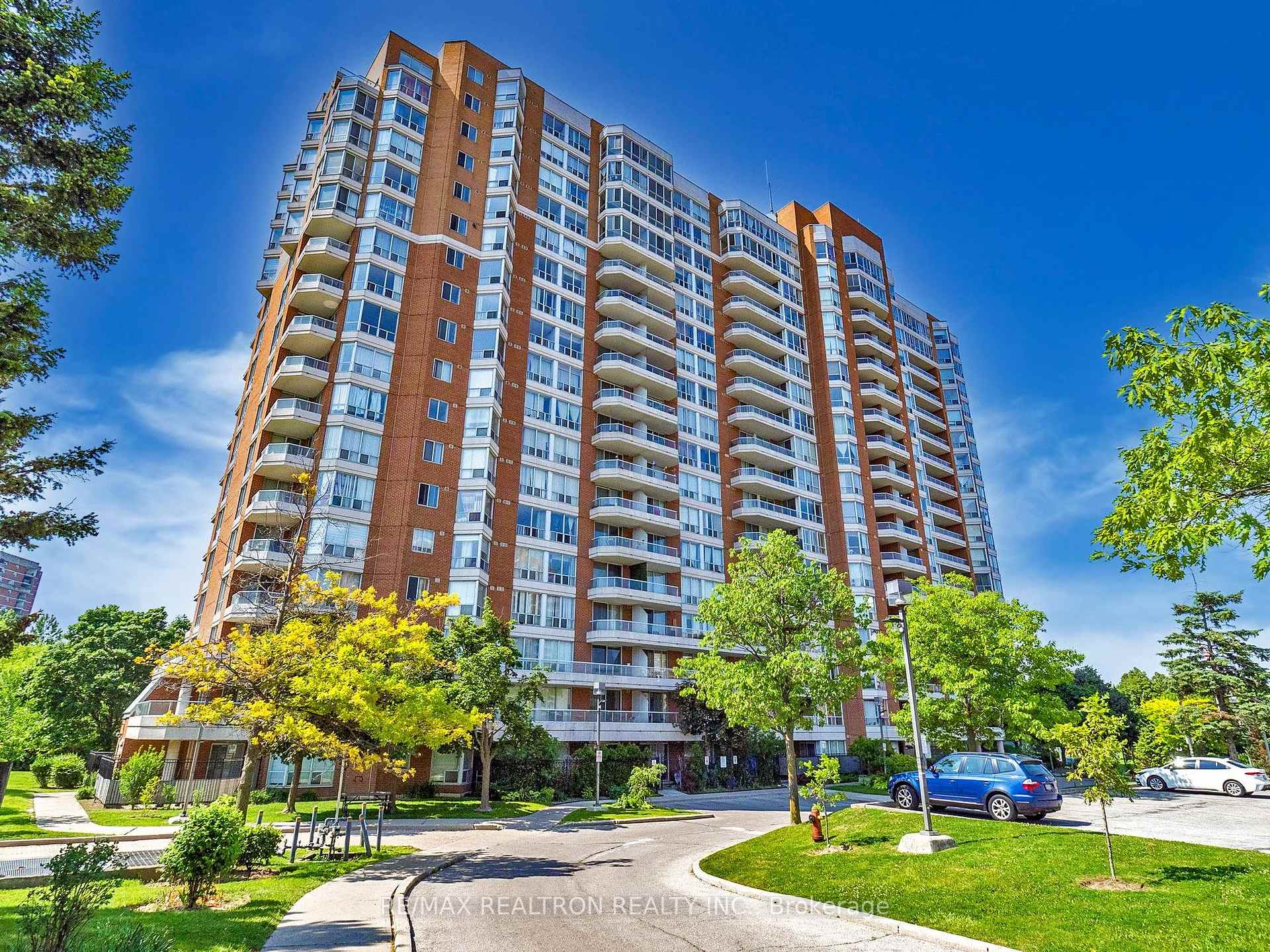 1 Bedroom Condo at 430 McLevin, Toronto For sale
