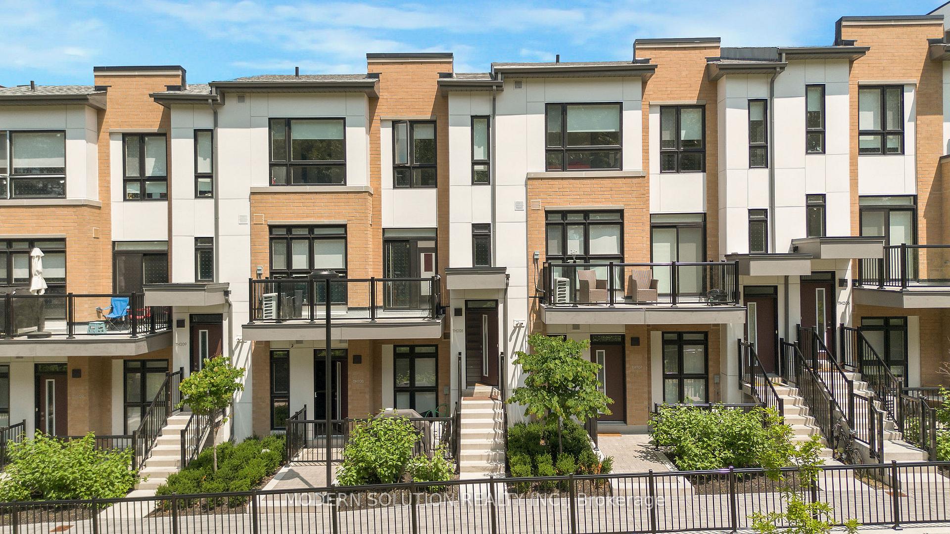 2 Bedrooms Condo at 155 Canon Jackson, Toronto For sale