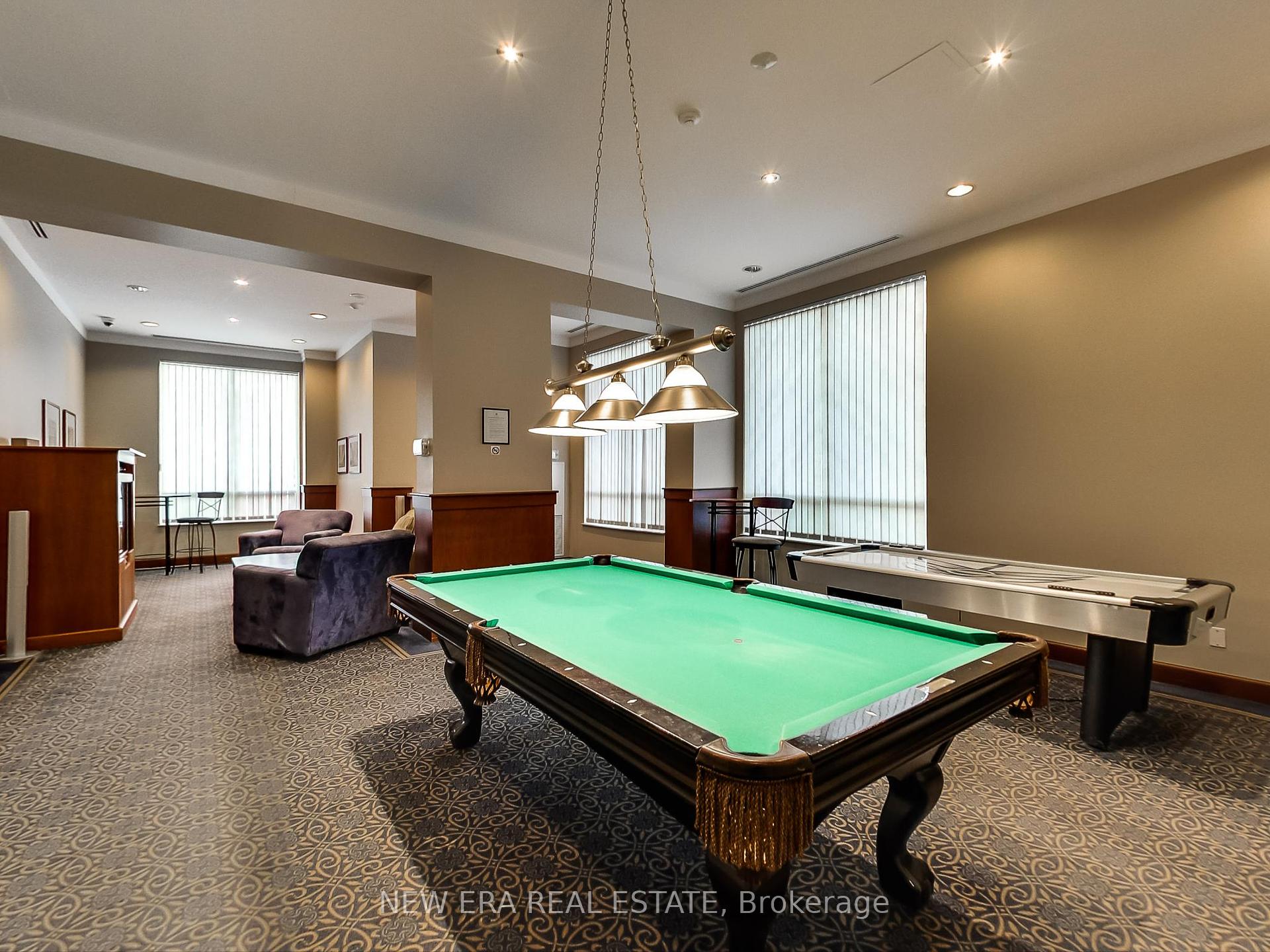 3 Bedrooms Condo at 1359 Rathburn, Mississauga For sale