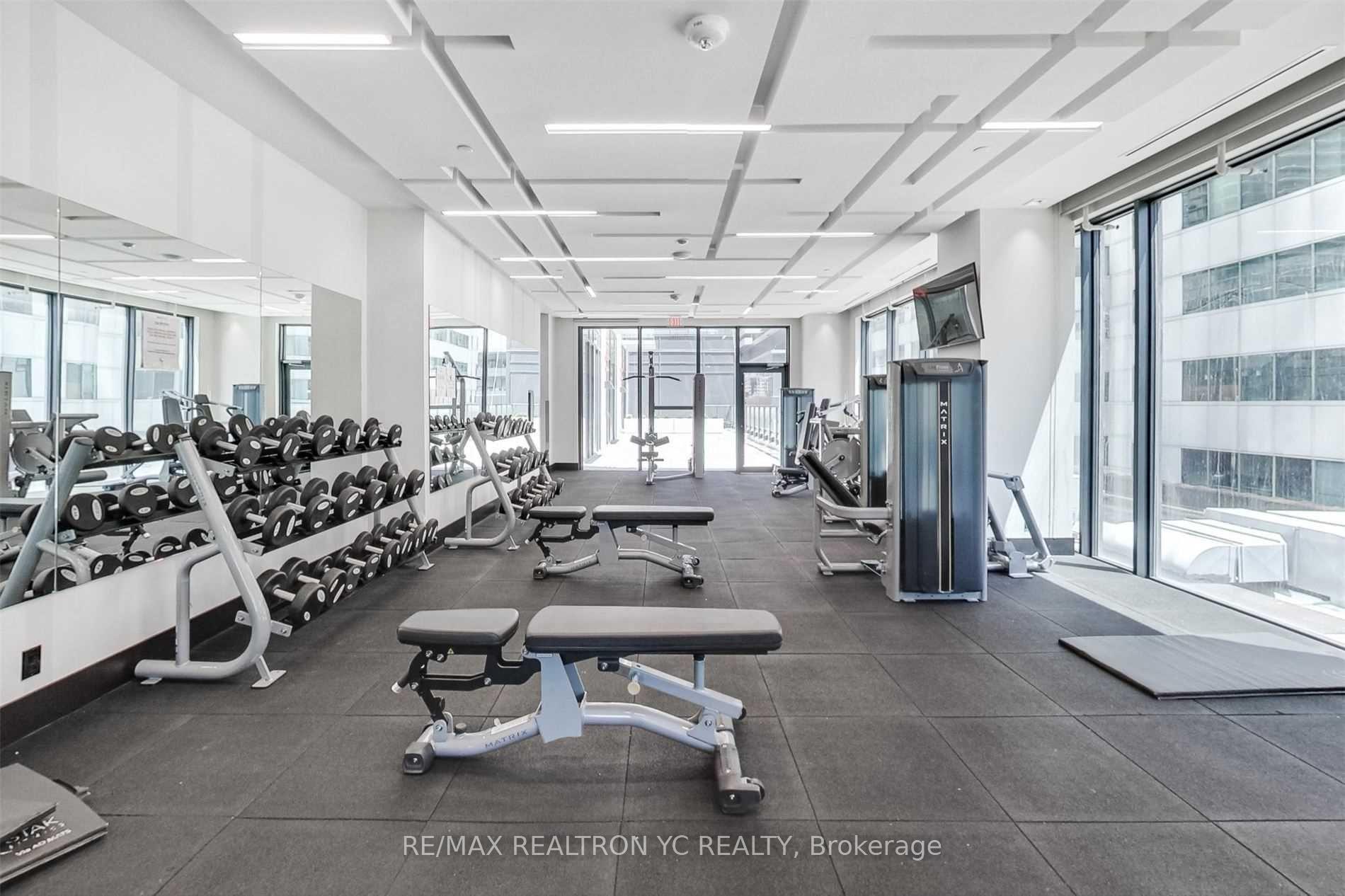 1 Bedroom Condo at 87 Peter,  Toronto For sale