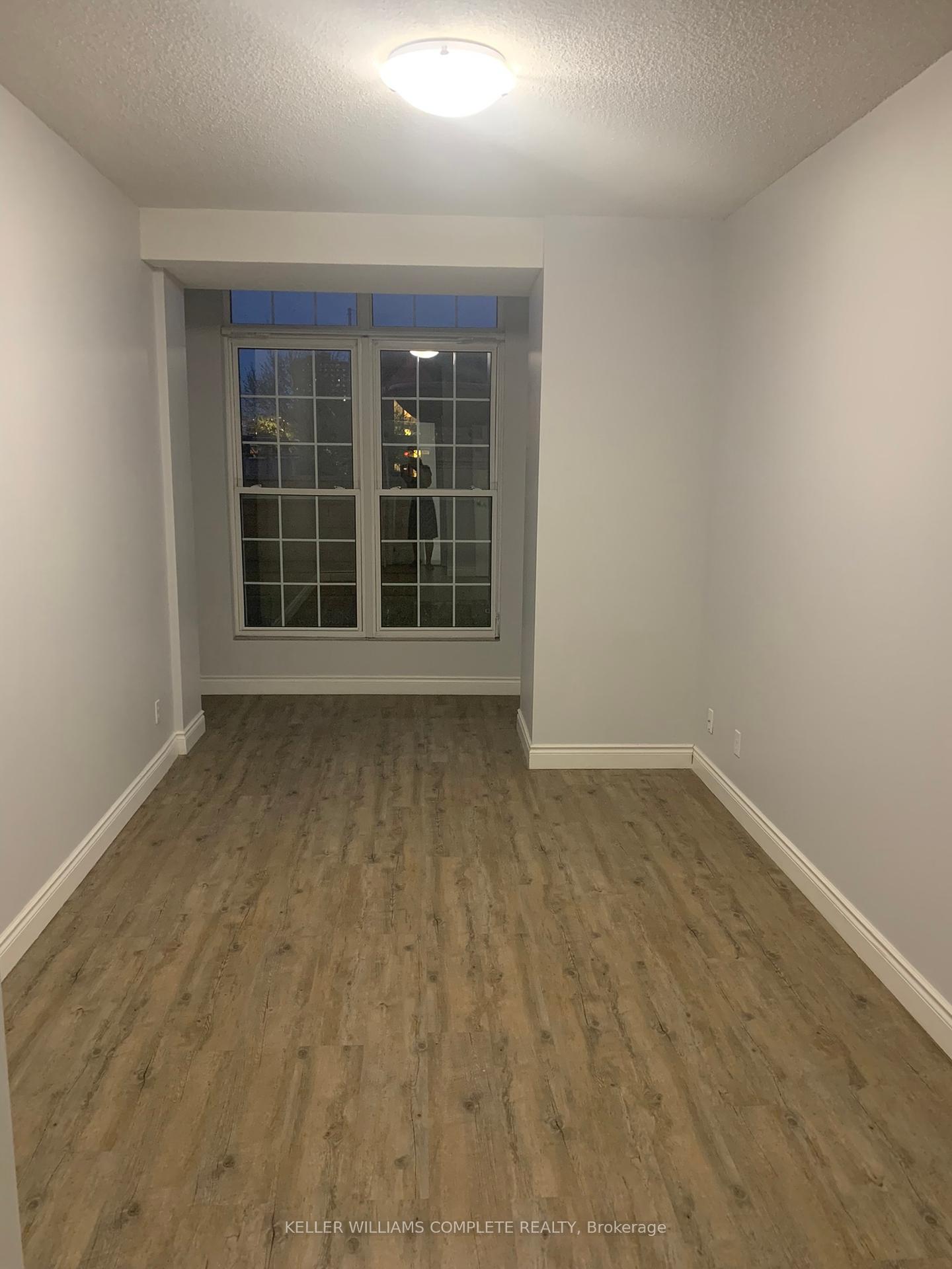 2 Bedrooms Condo at 135 James, Hamilton For sale