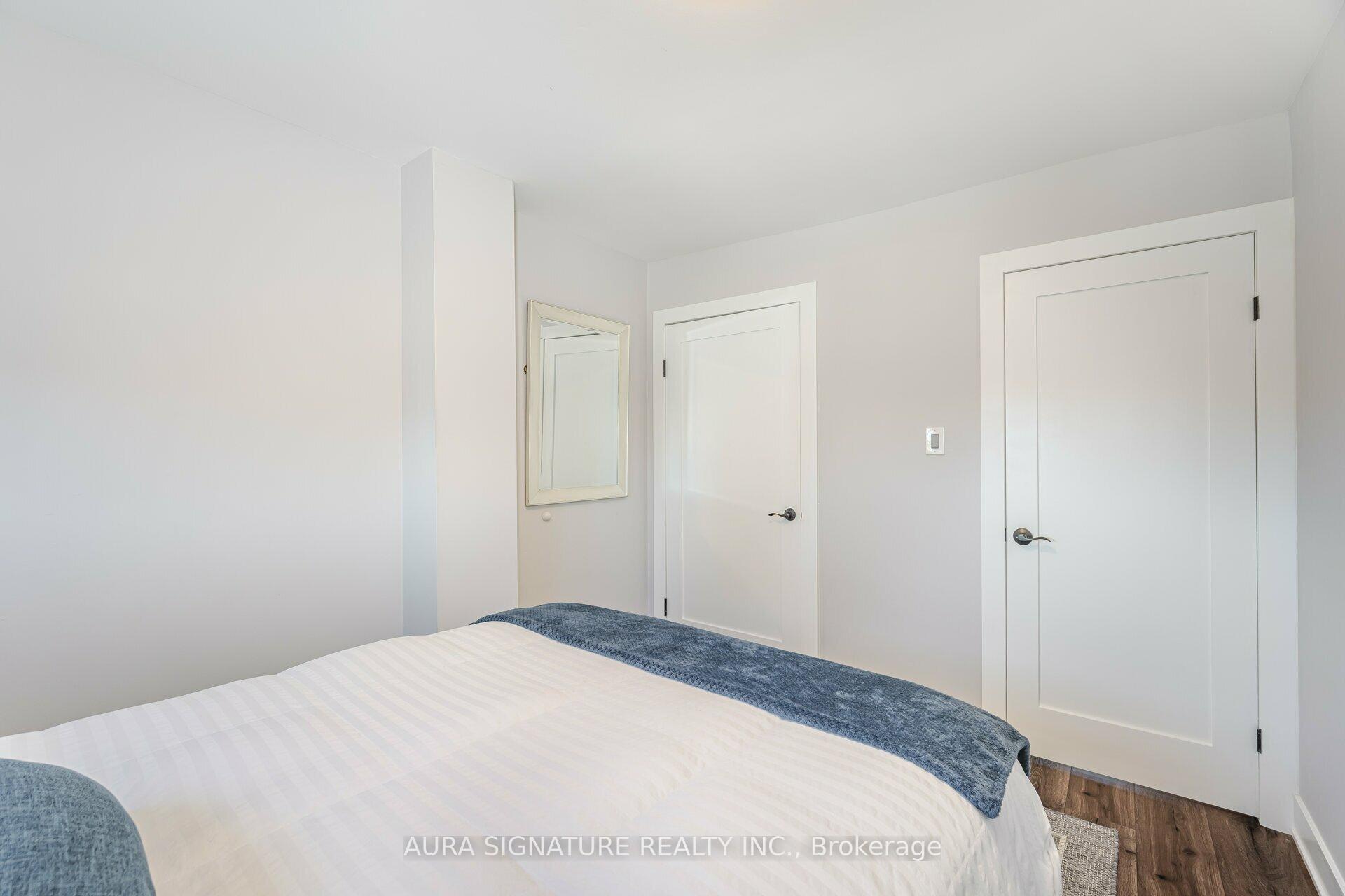 3 Bedrooms Condo at 88 Rainbow, Vaughan For sale