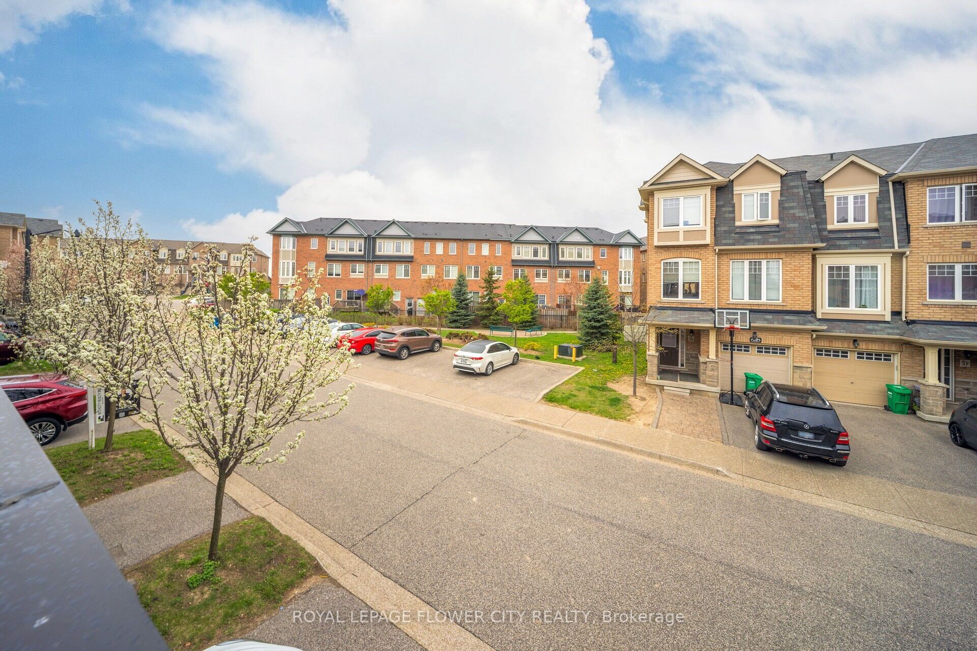 82 Magdalene Crescent