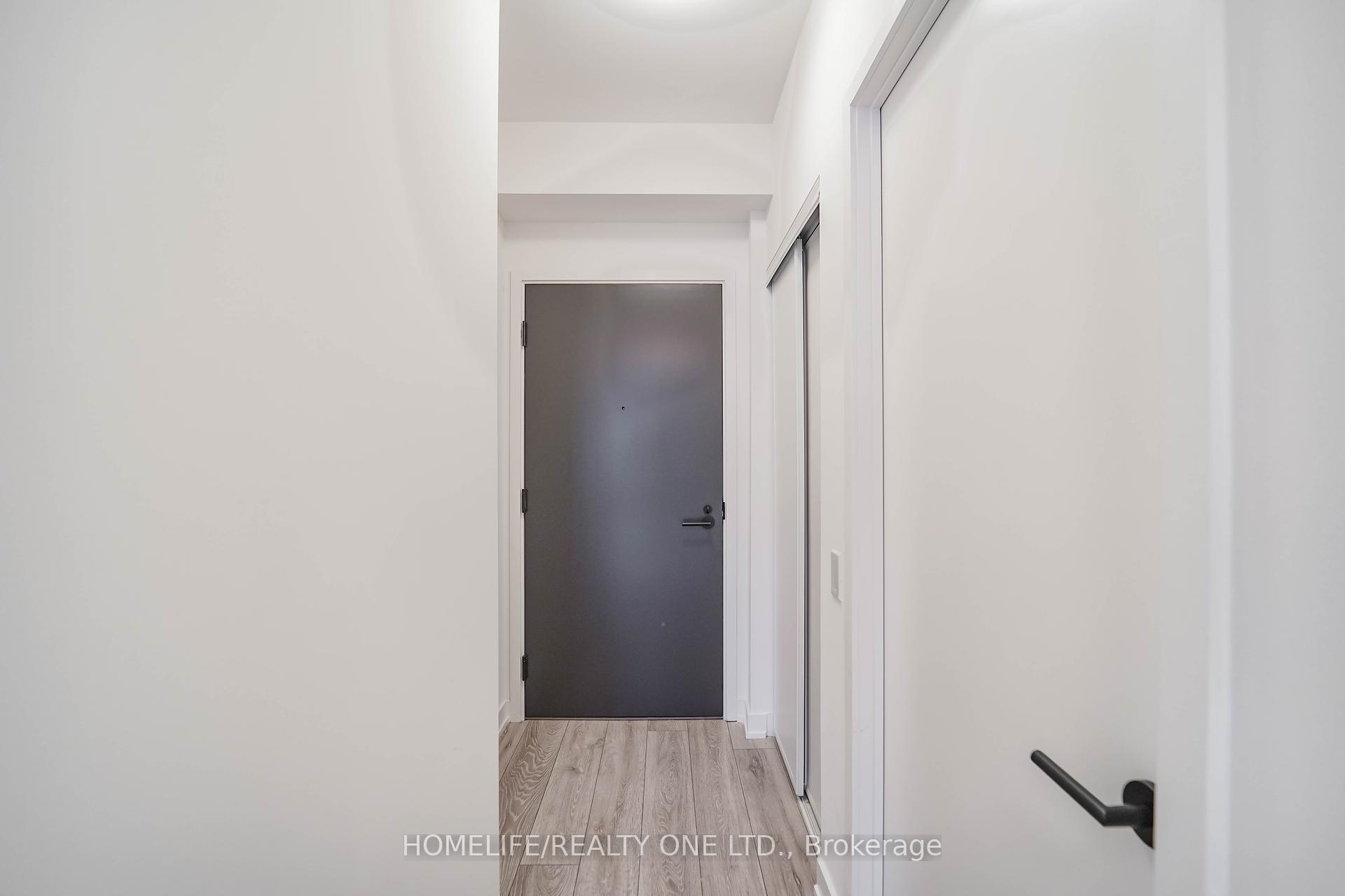 1 Bedroom Condo at 108 Peter, Toronto For sale
