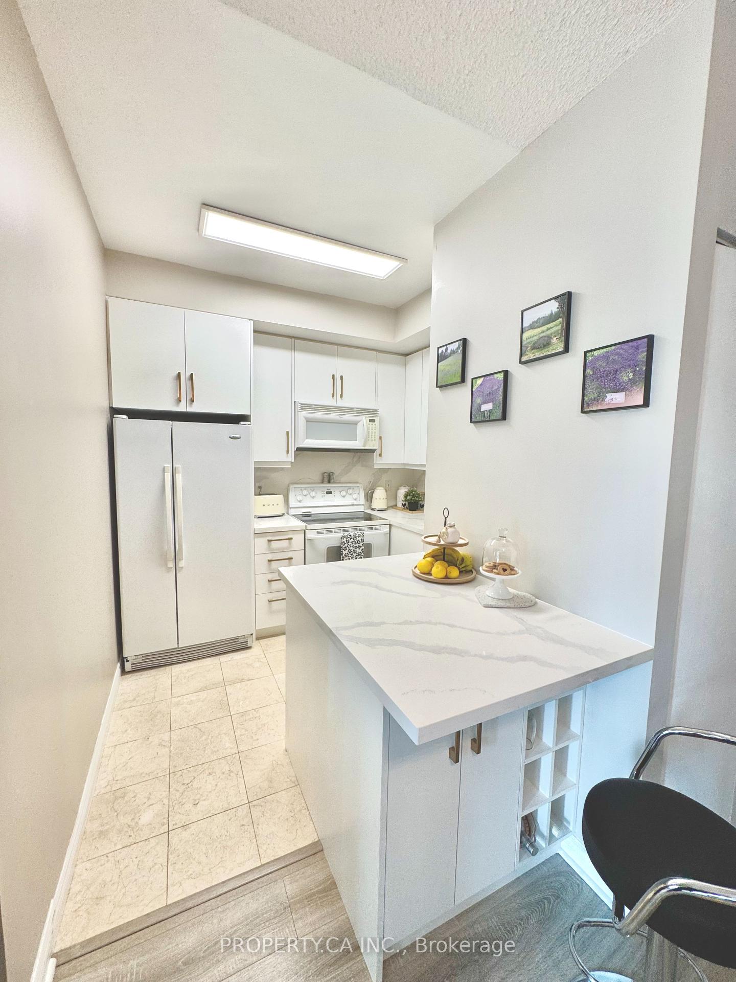 2 Bedrooms Condo at 60 Byng, Toronto For sale