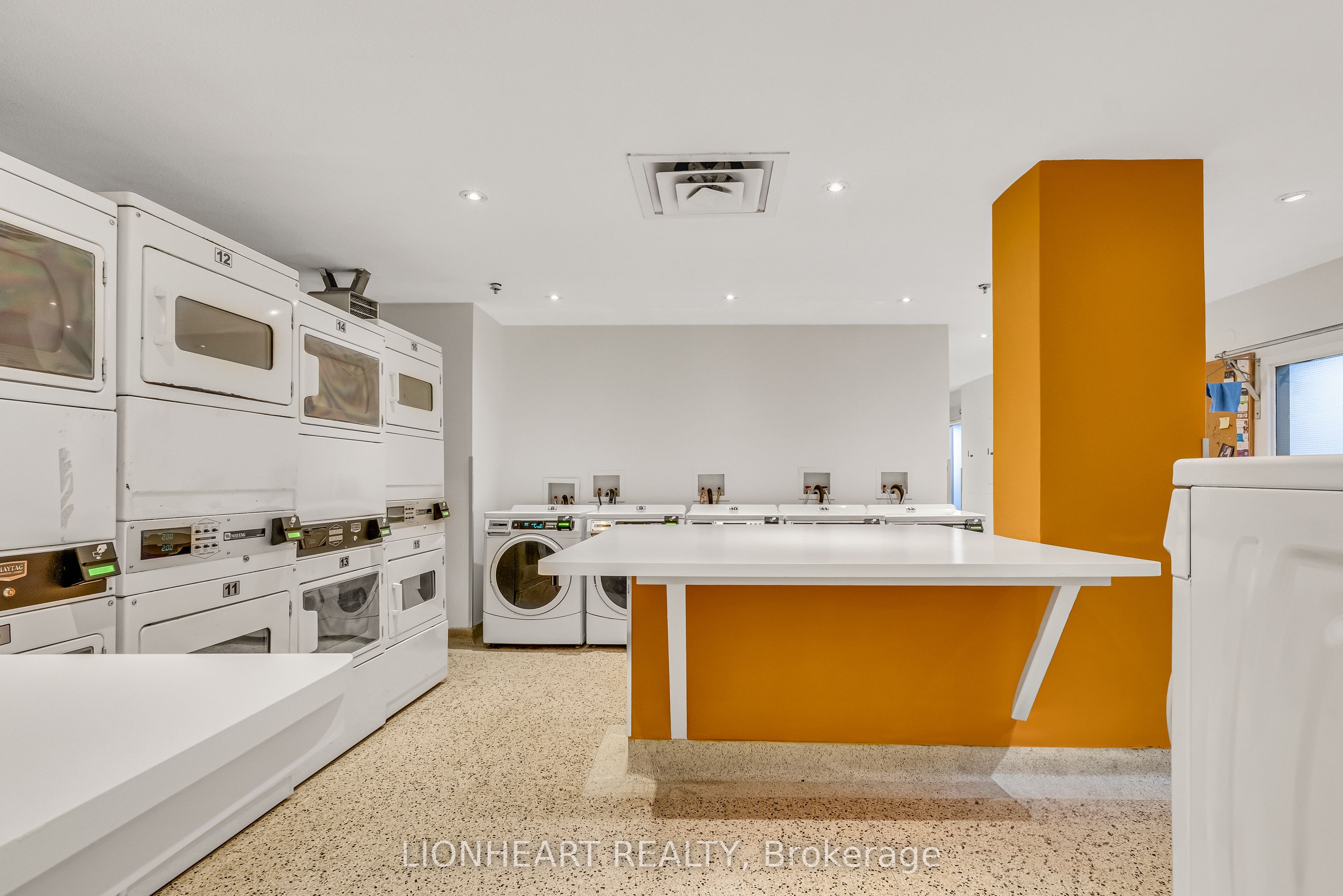 40 Homewood Avenue, #2608