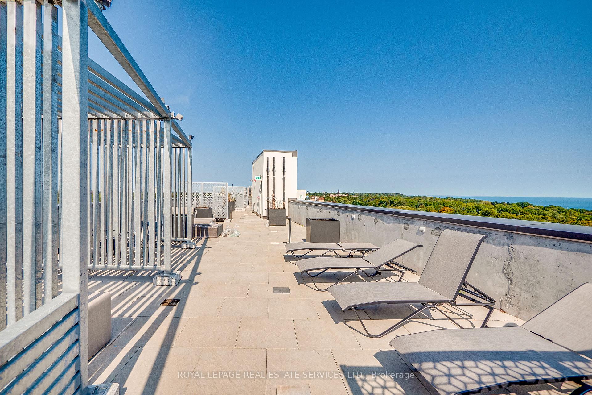2 Bedrooms Condo at 90 Glen Everest, Toronto For sale